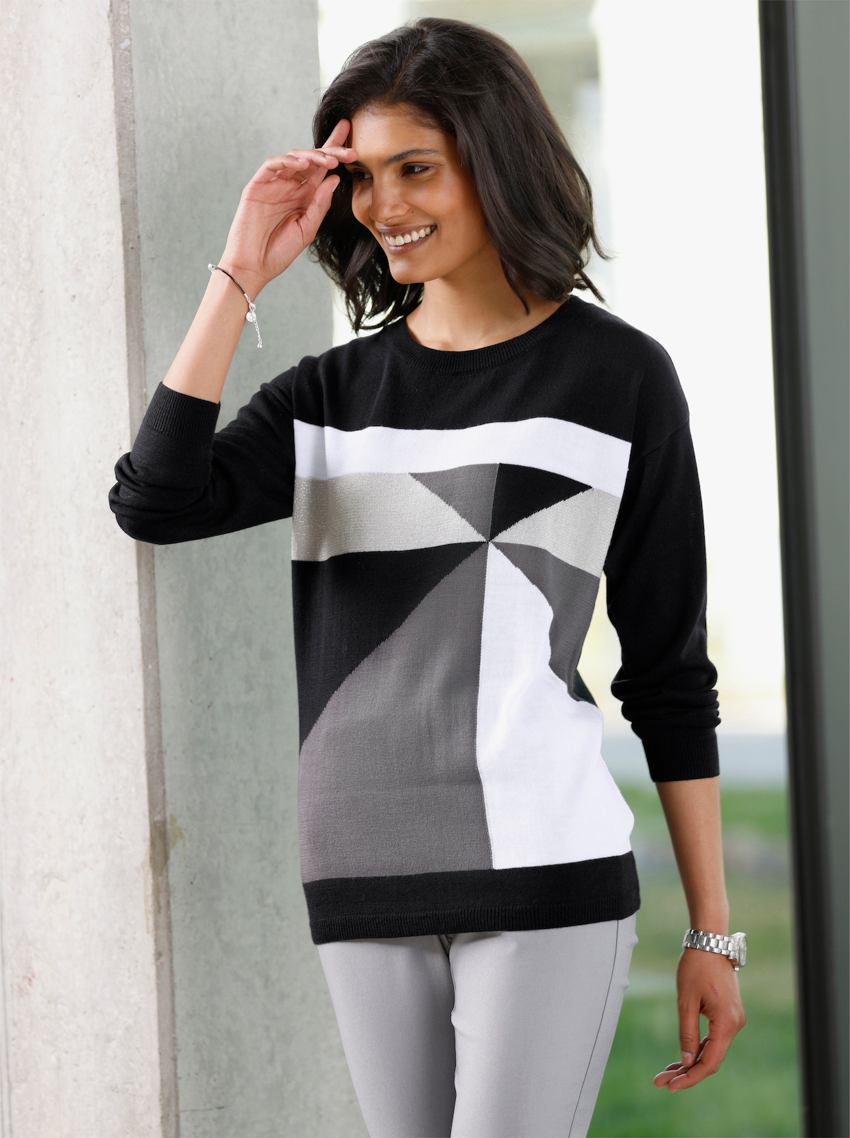 Langarm-Pullover - schwarz-weiß-gemustert
