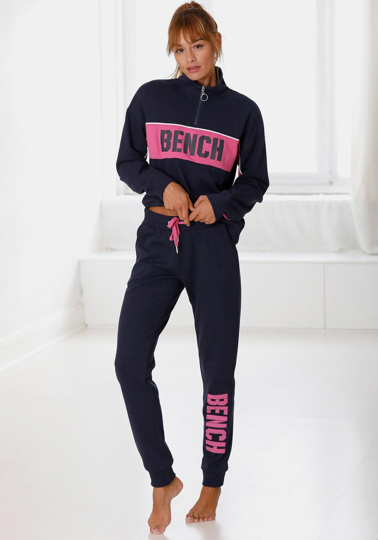 Bench. Sweatshirt - navy-pink