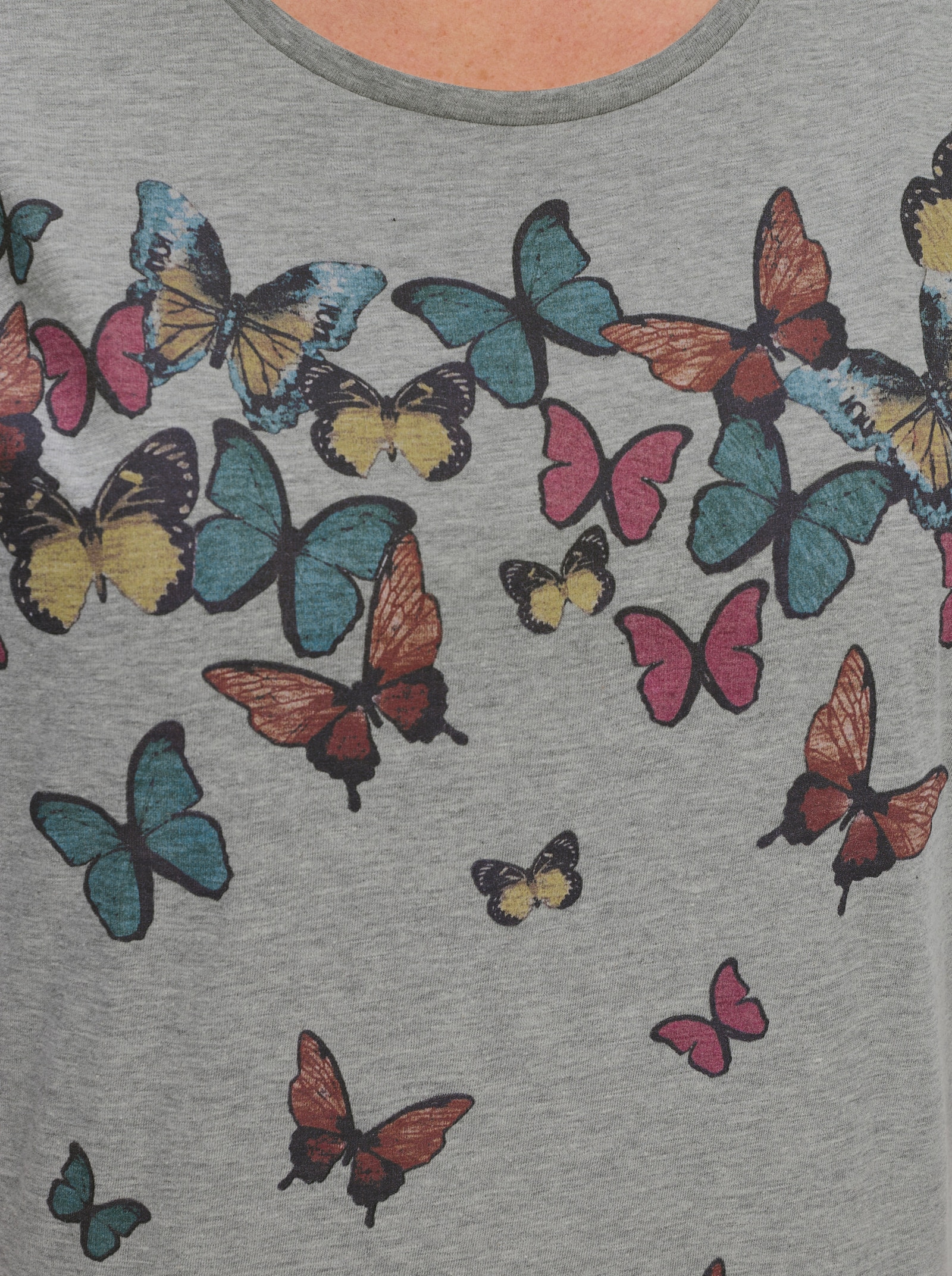 Rundhalsshirt mit Schmetterlingen bedruckt - hellgrau-salbei-meliert