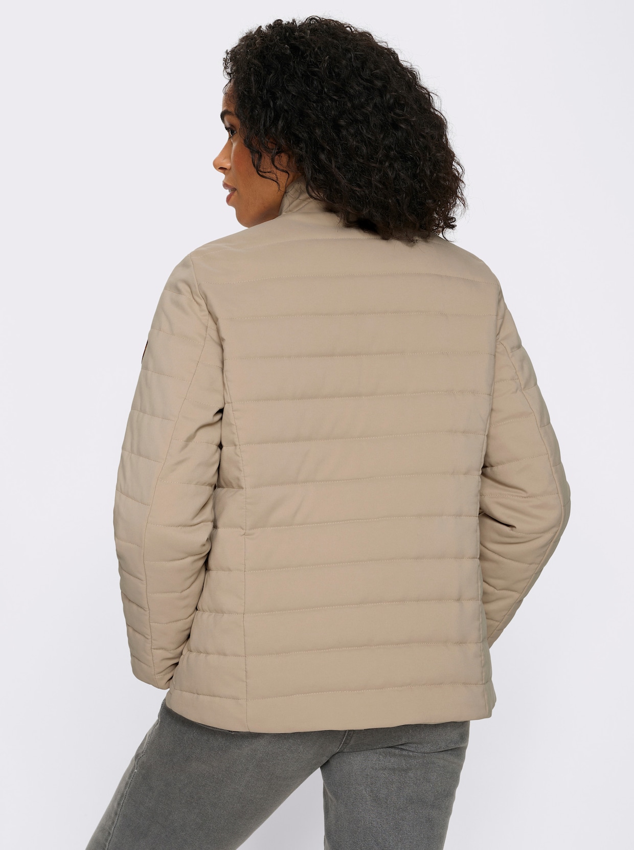 Steppjacke mit Reißverschluss-Taschen - beige