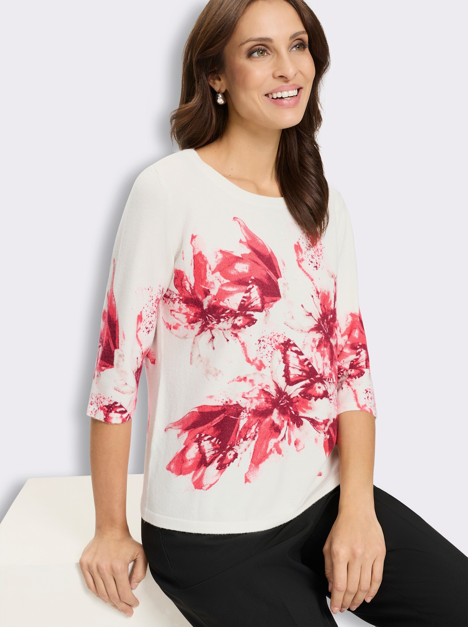 Feinstrickpullover mit 50% Viskose - ecru-koralle-bedruckt