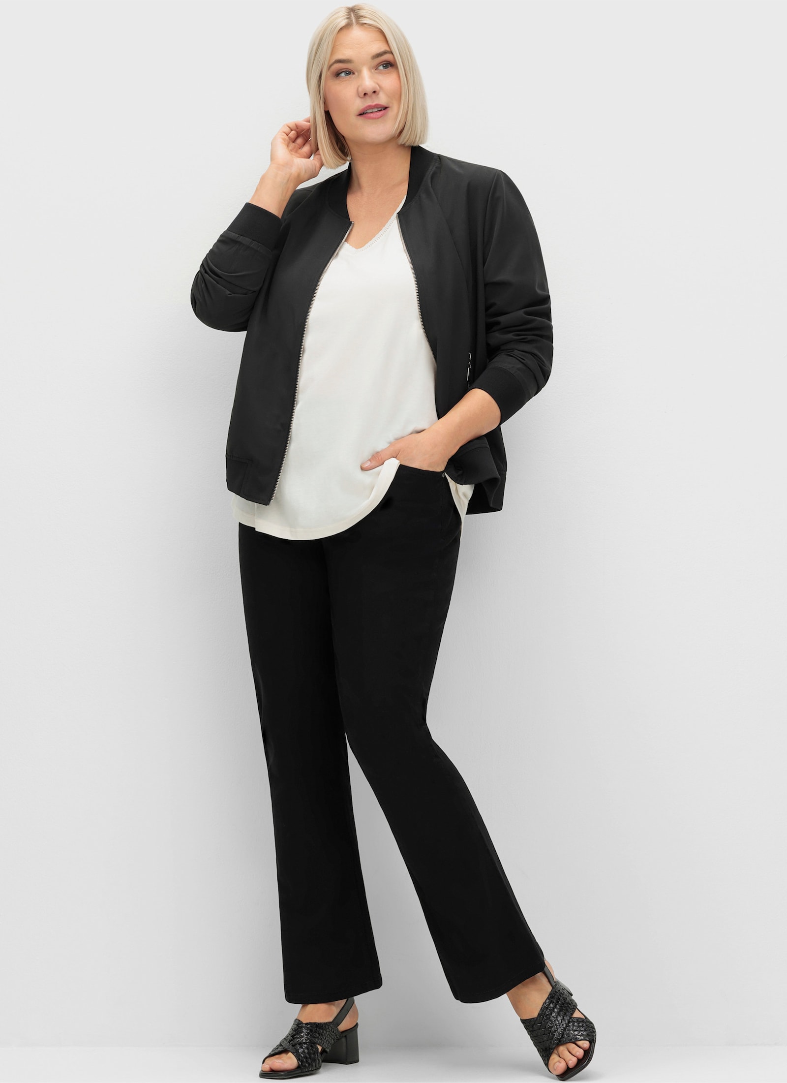 sheego Shirt met 3/4-mouwen in lichte A-lijn - champagne