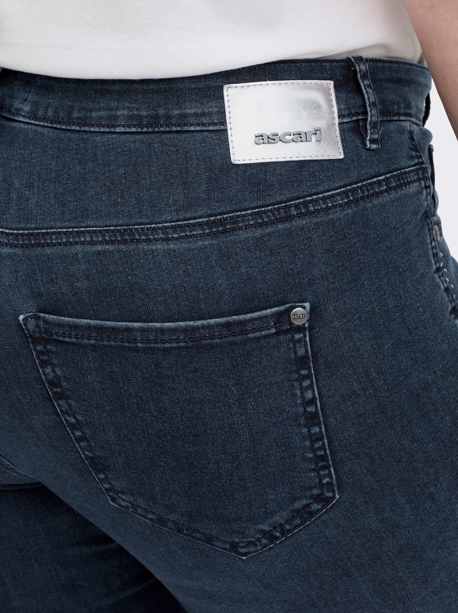 Ascari 5-Pocket-Jeans in Stretch-Qualität, mit Glitzersteinchen - dunkelblau