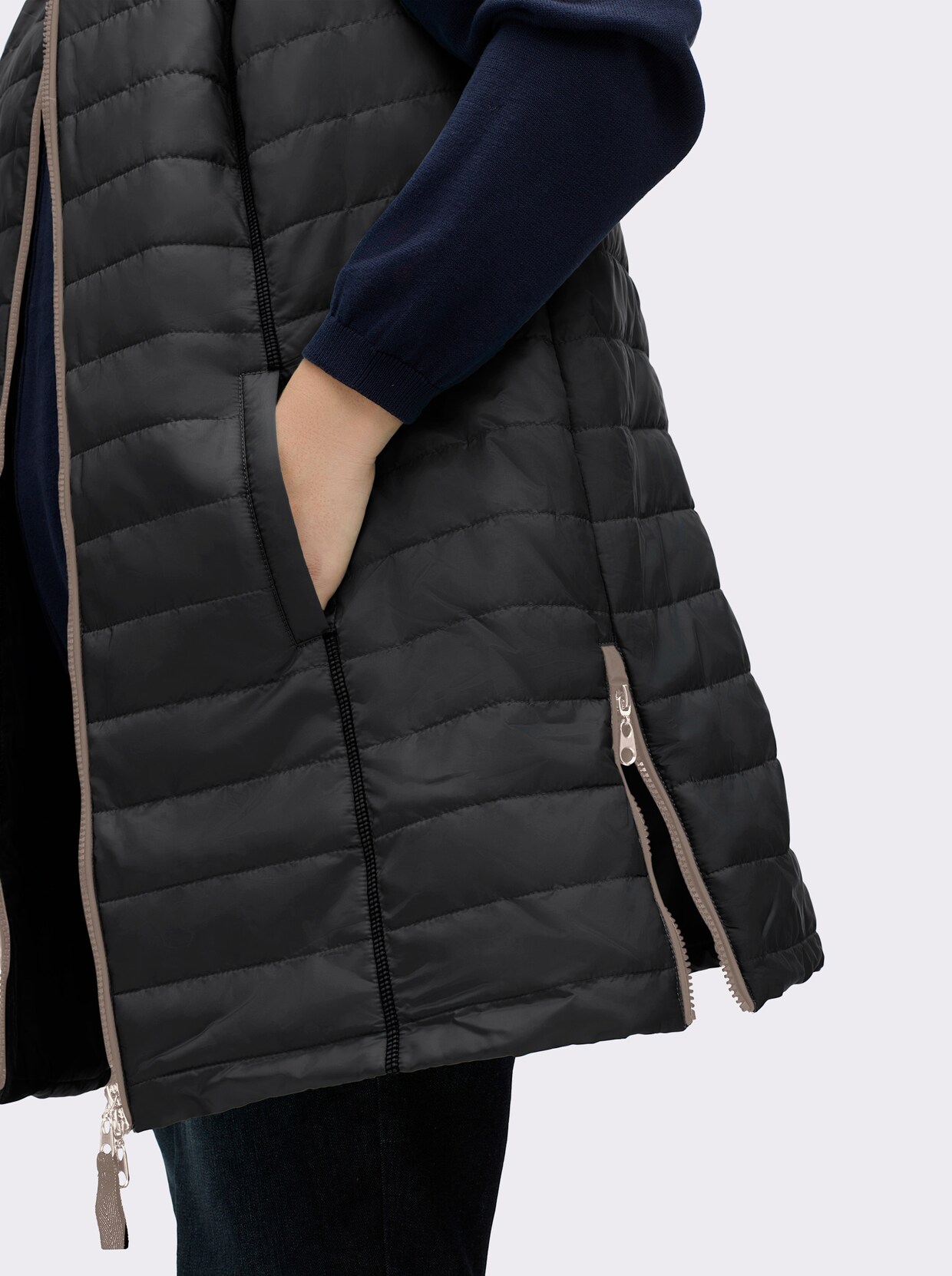 Longweste mit abnehmbarer Kapuze - schwarz