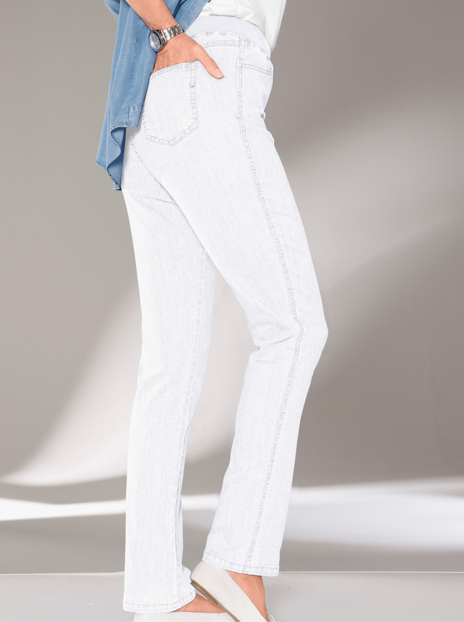 Stretch-Jeans mit Rundum-Dehnbund - weiß