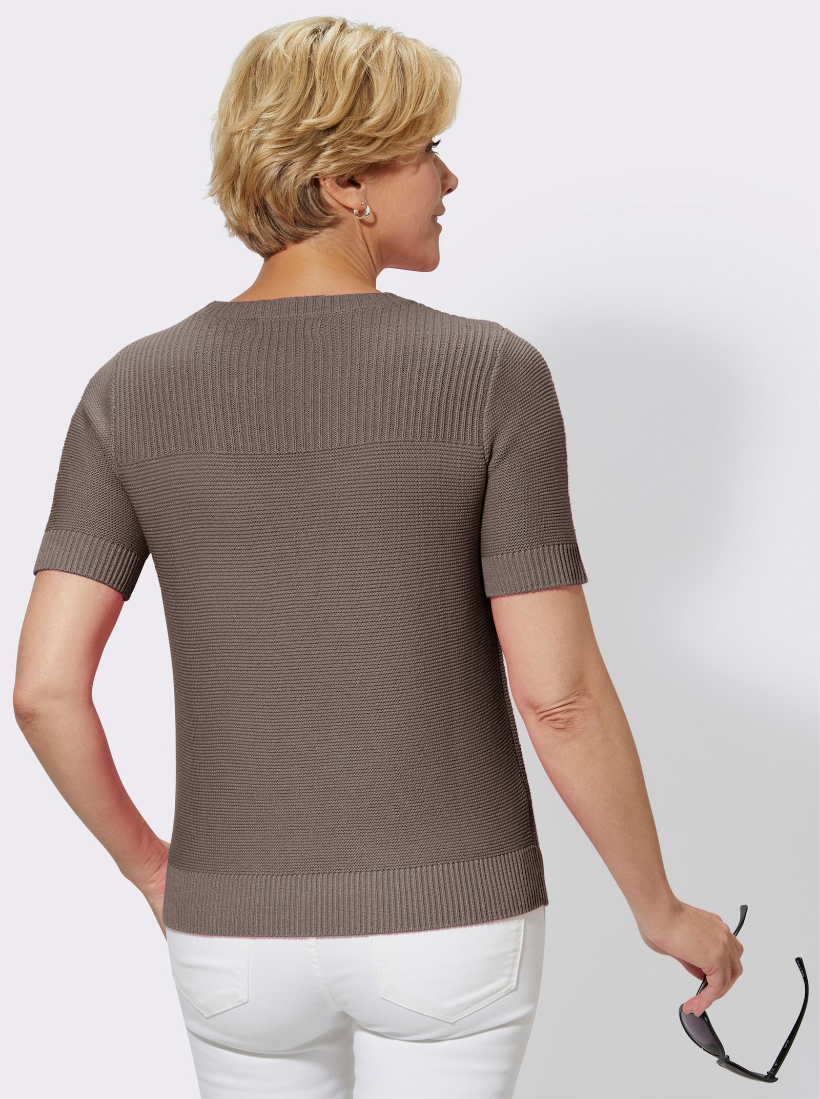 Kurzarmpullover mit Strickmuster - taupe