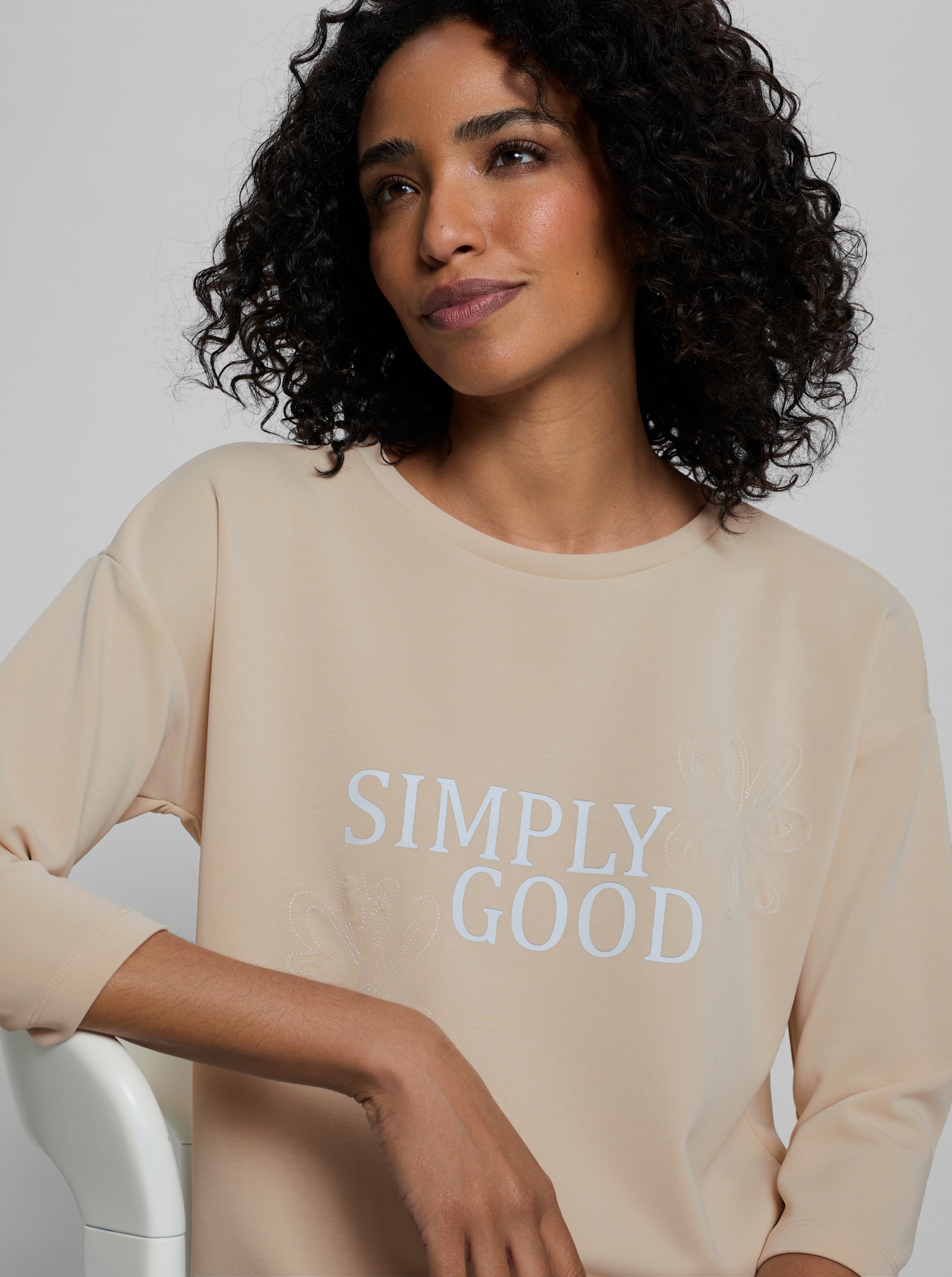 heine Sweatshirt mit Stickerei - sand