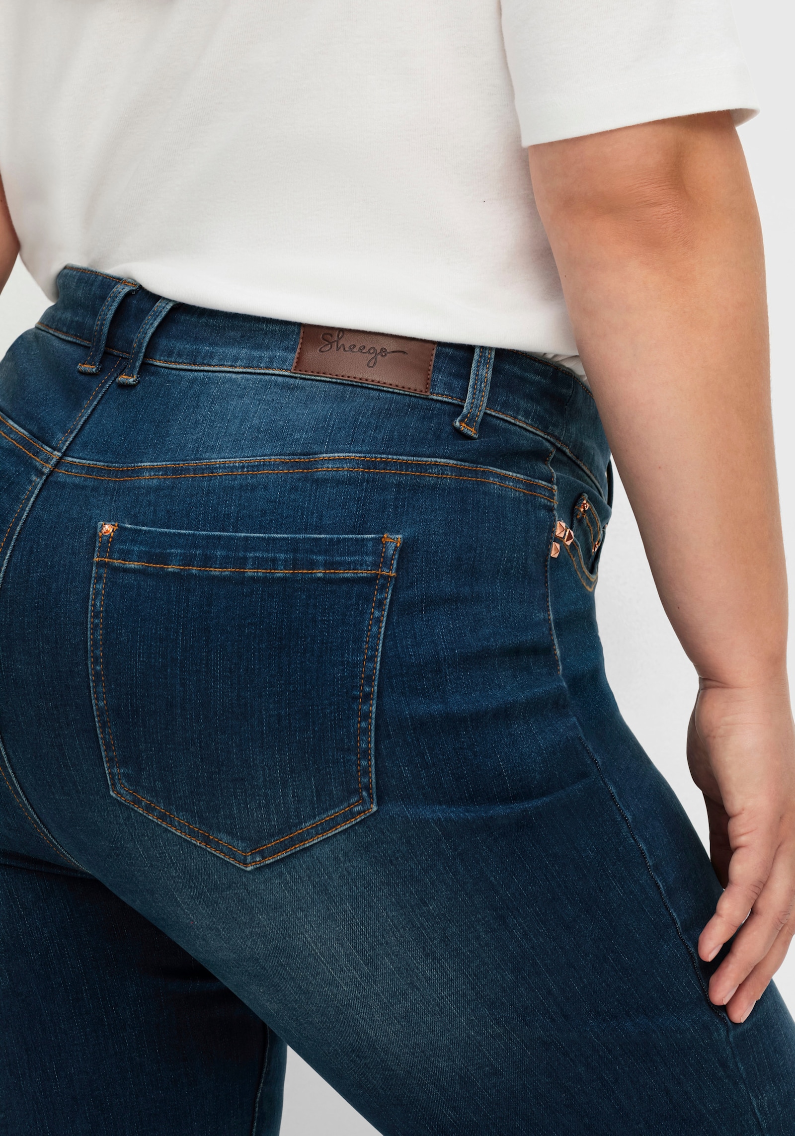 sheego Jeans met bodyforming-effect, bootcut - dark blue denim