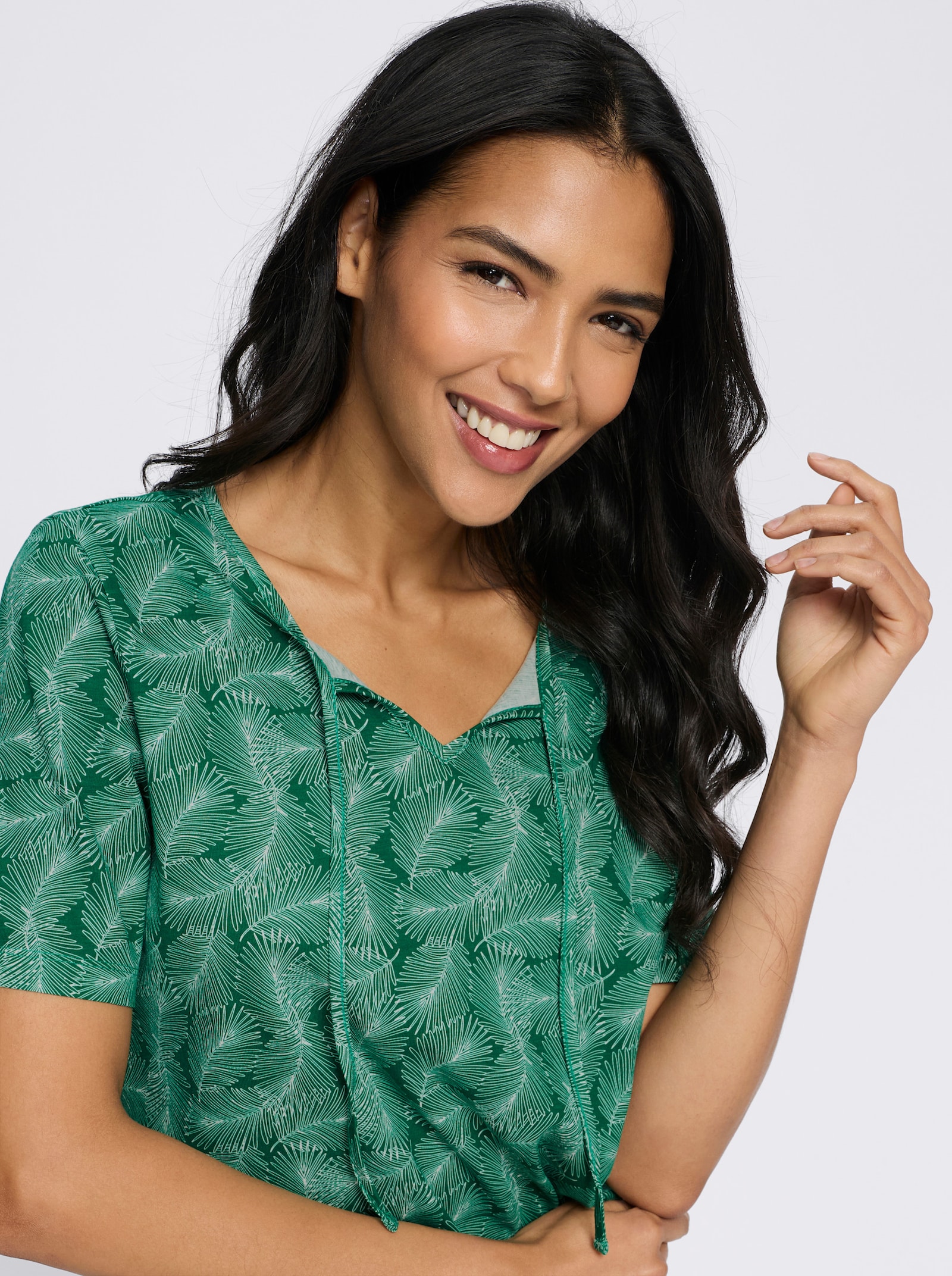 Kurzarmshirt mit Bindeband - grün-ecru-bedruckt