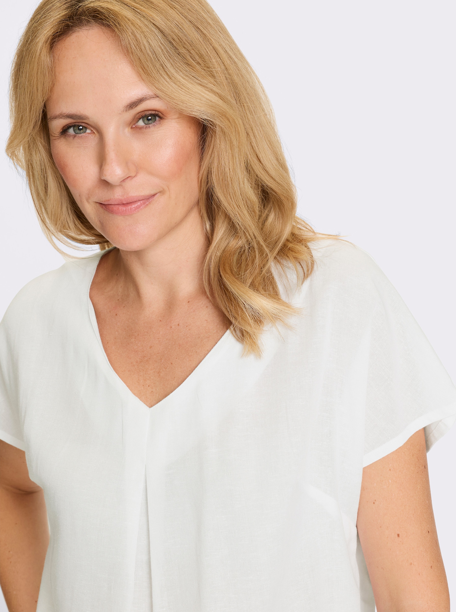 Schlupfbluse mit Falte vorne - weiss