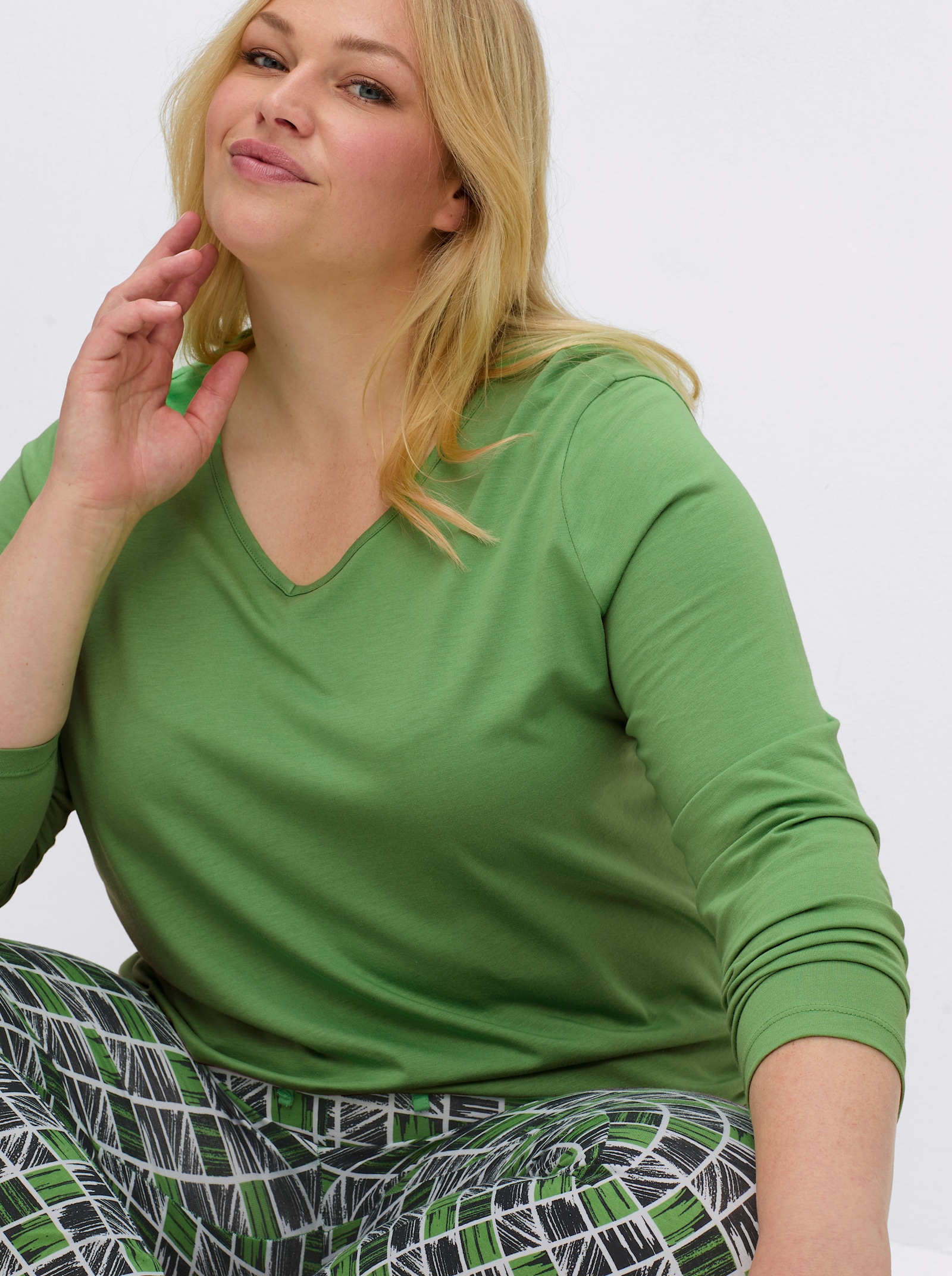 wäschepur Schlafanzug mit gemusterter Hose - apfel-schwarz-kariert