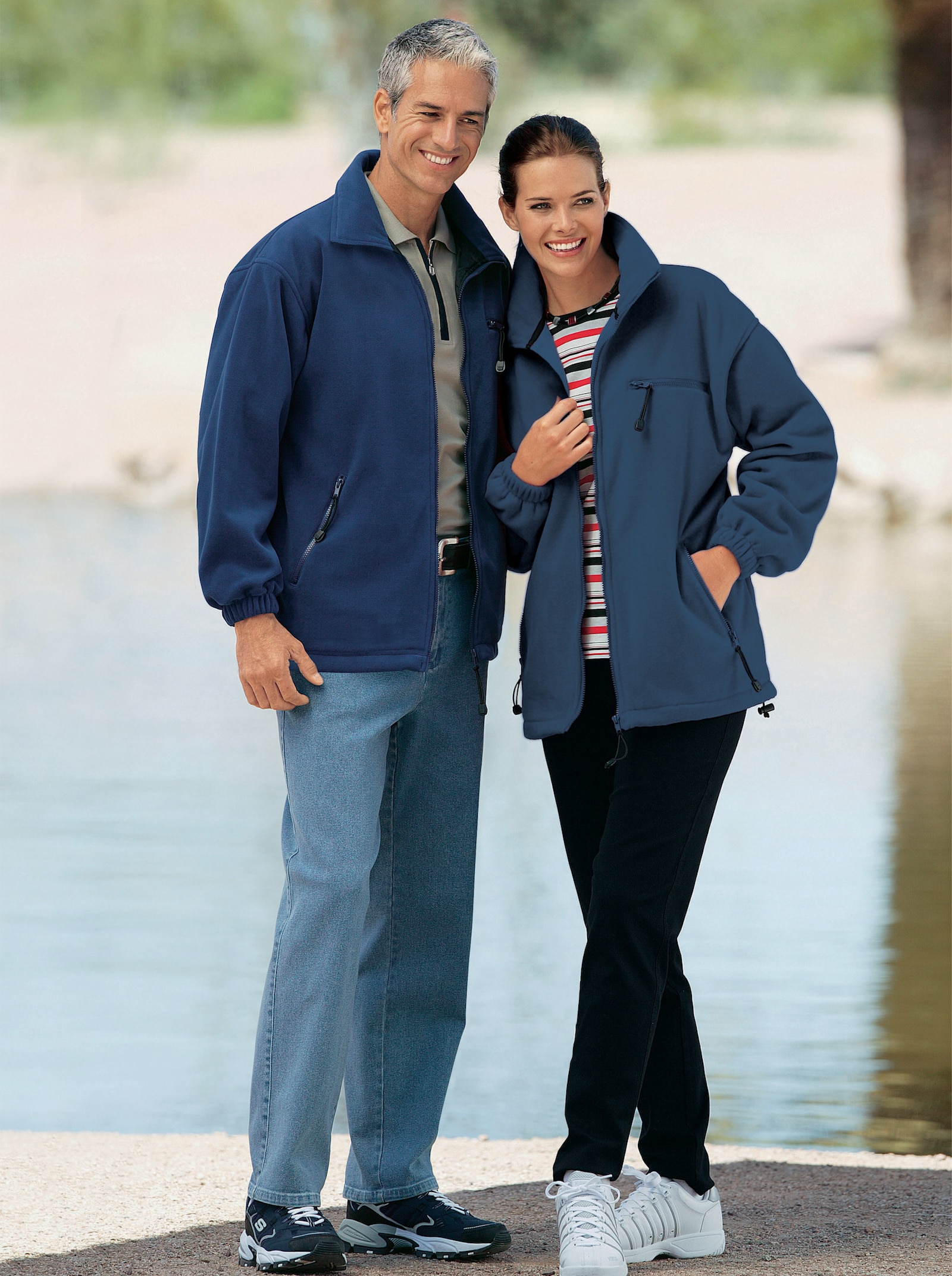 Fleecejacke mit elastischen Ärmelbündchen - blau