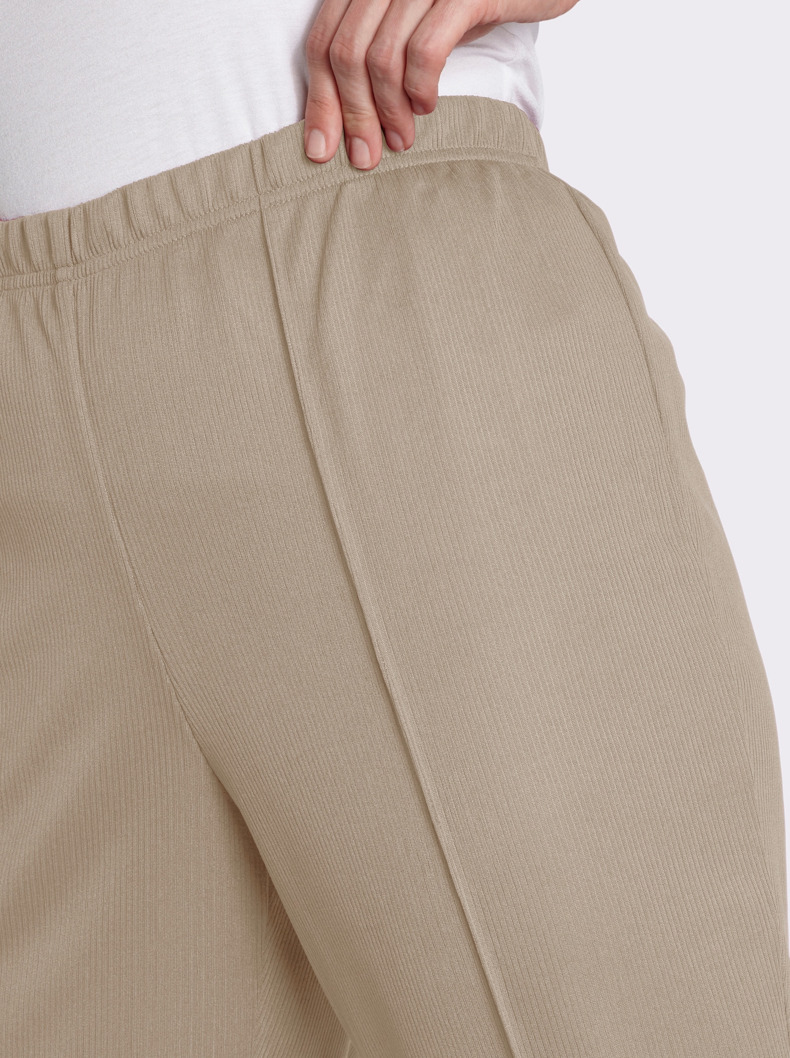 Hose mit Ripp-Struktur - beige