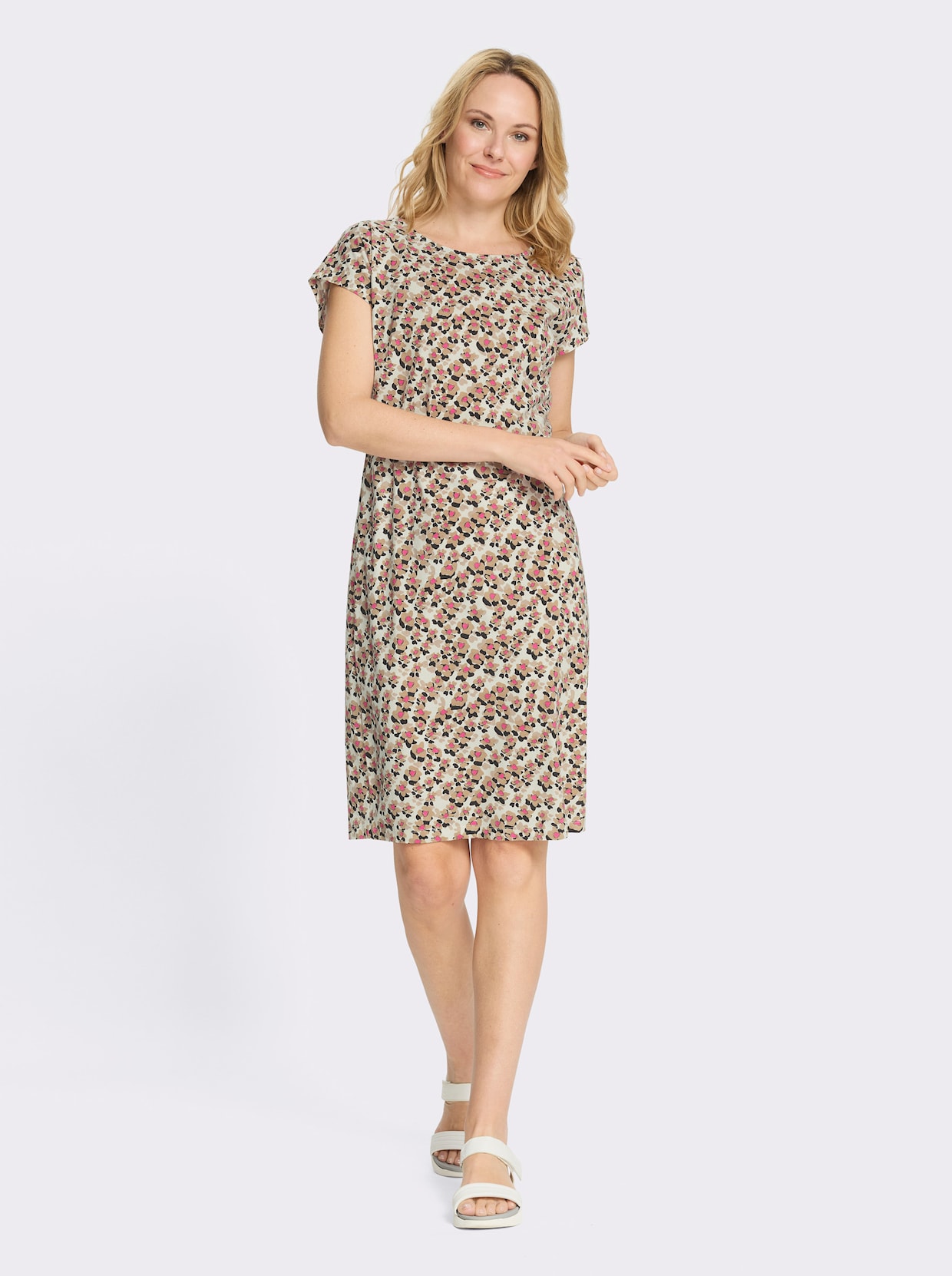 Jerseykleid in Baumwoll-Qualität - champagner-camel-bedruckt