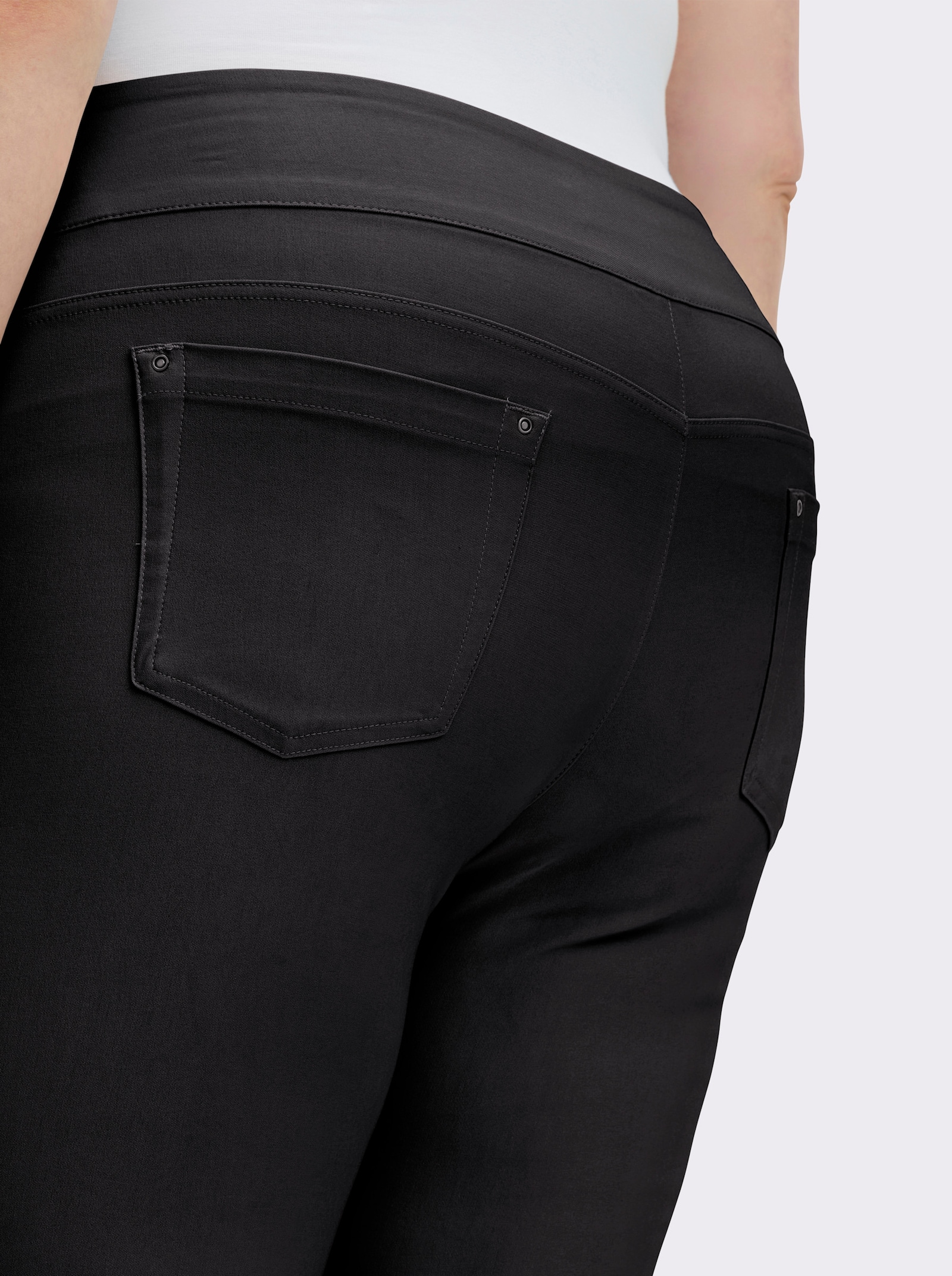 Stretch-Hose in Wadenlänge - schwarz