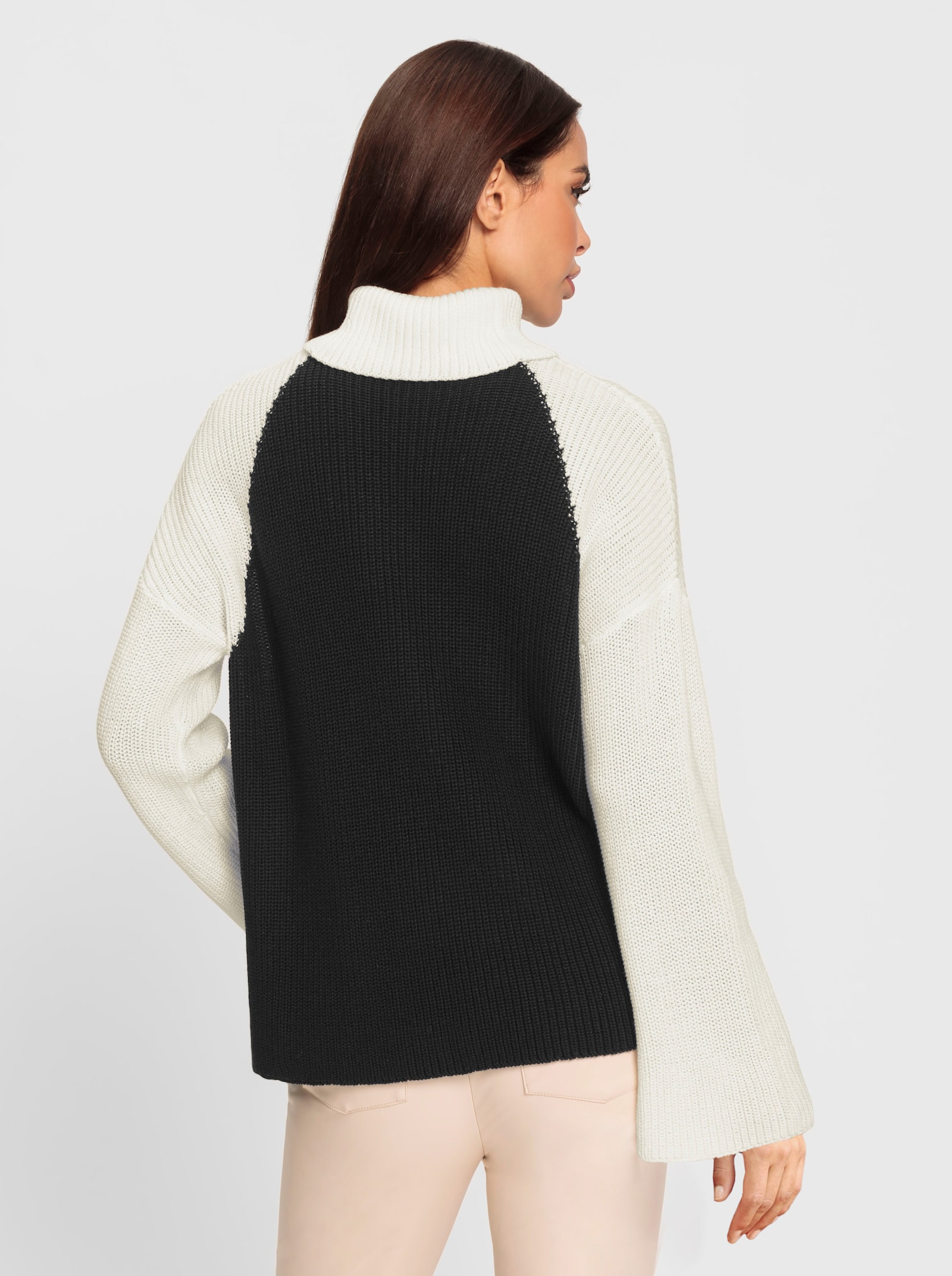 heine Rollkragenpullover mit Trompetenärmeln - schwarz-ecru