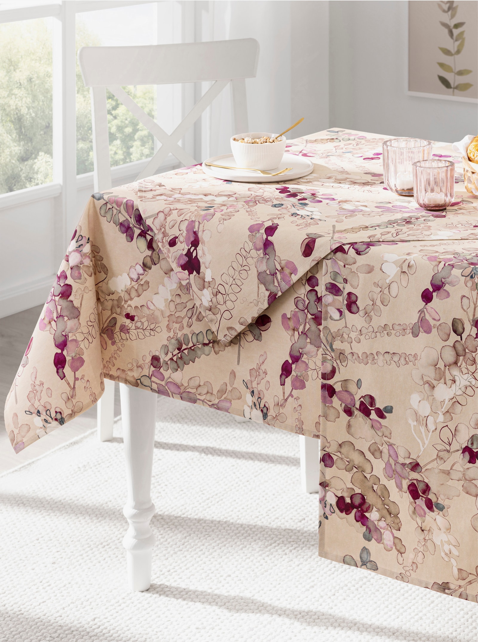 Tischdecke - ecru-lila-bedruckt