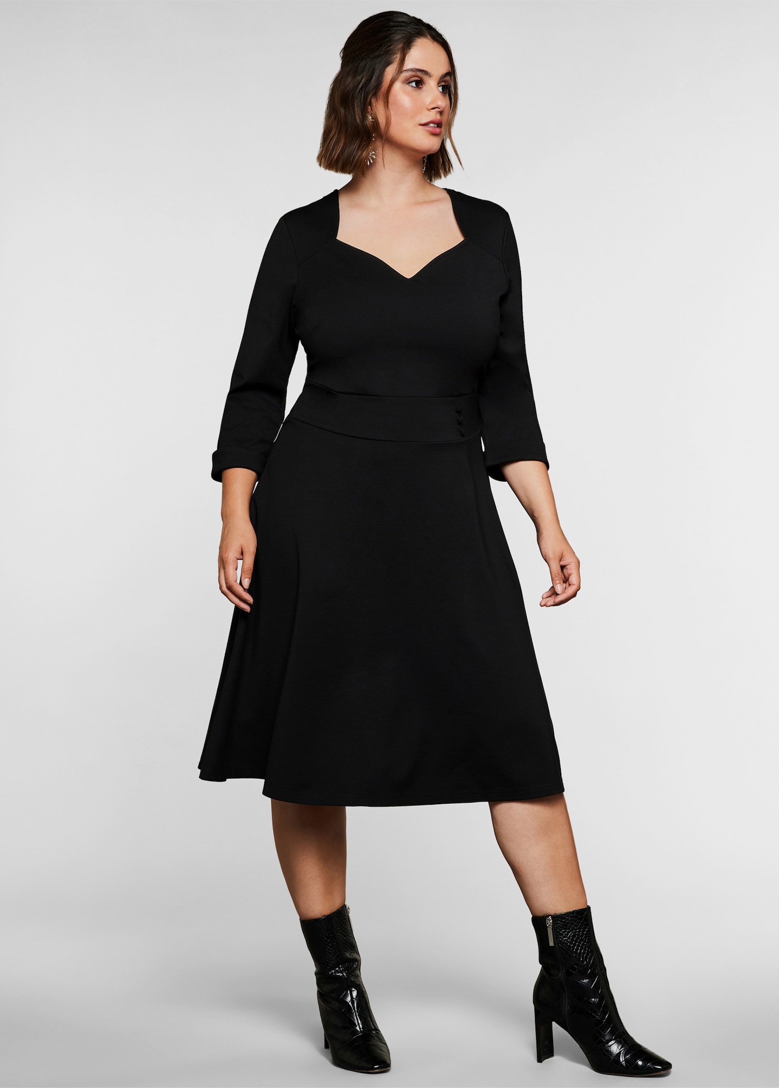 sheego by Joe Browns Robe de cocktail avec ceinture - noir