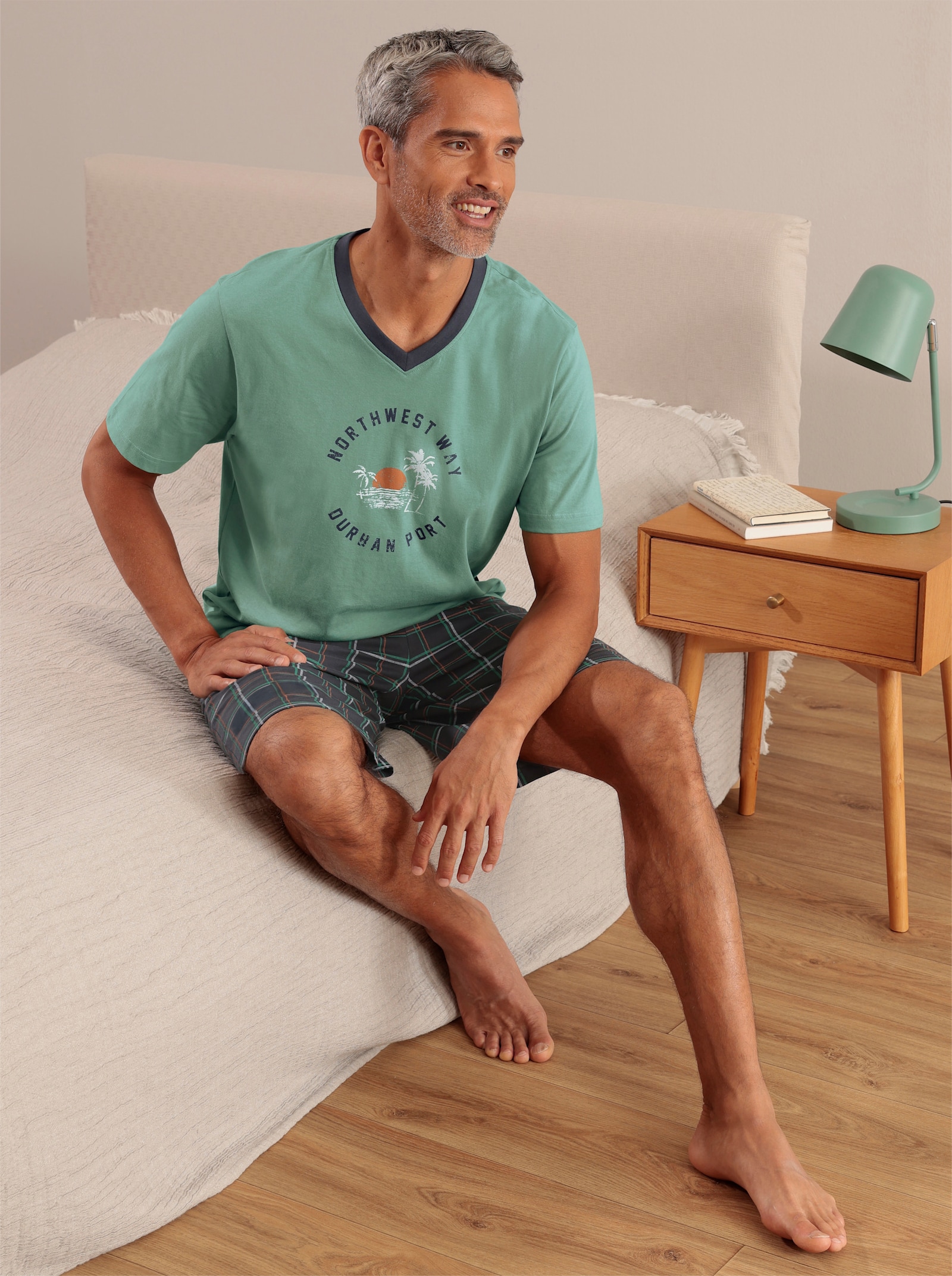 Comte Shorty mit Karohose - eucalyptus-anthrazit-bedruckt