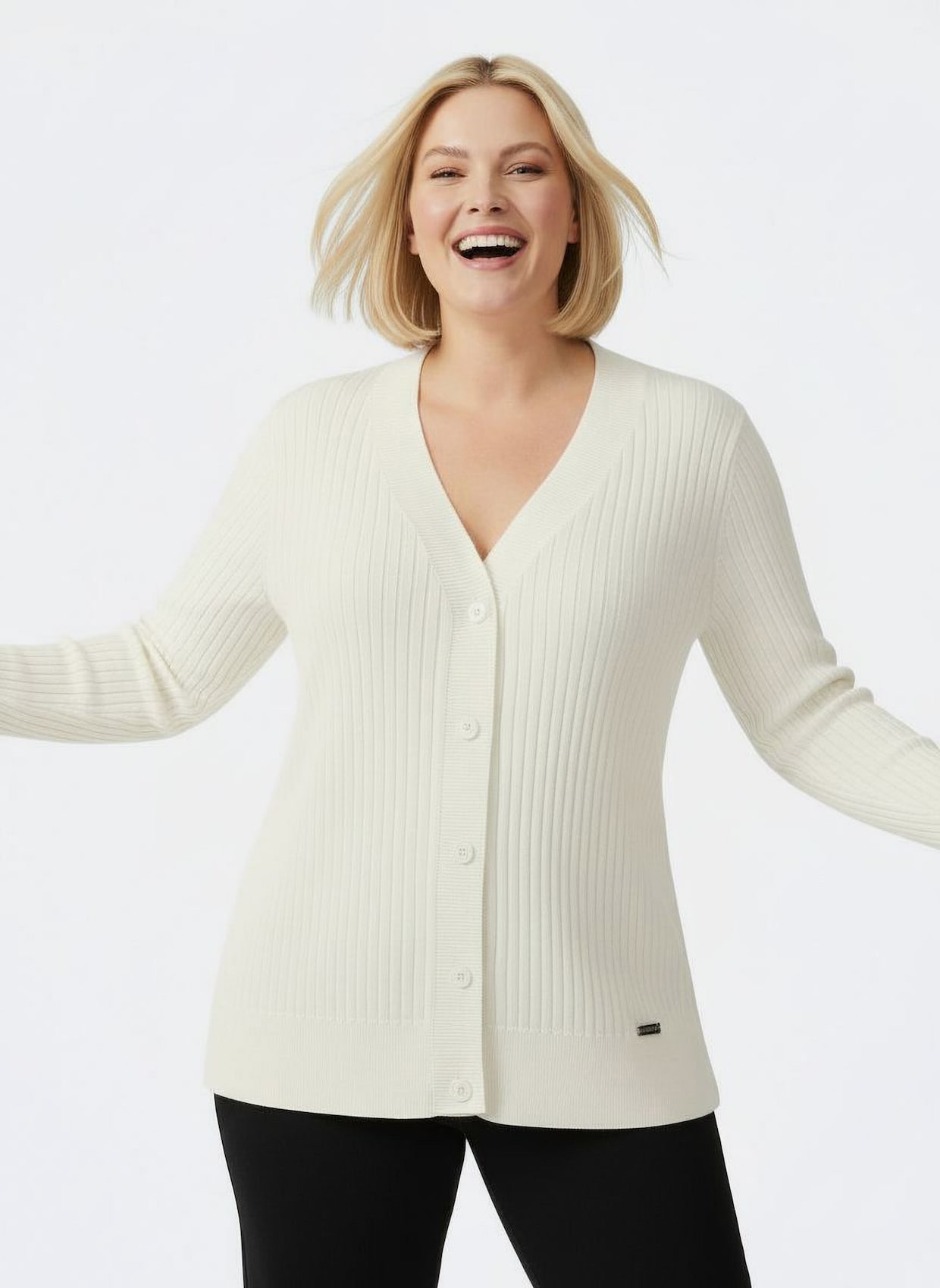 Strickjacke in Ripp-Optik - ecru