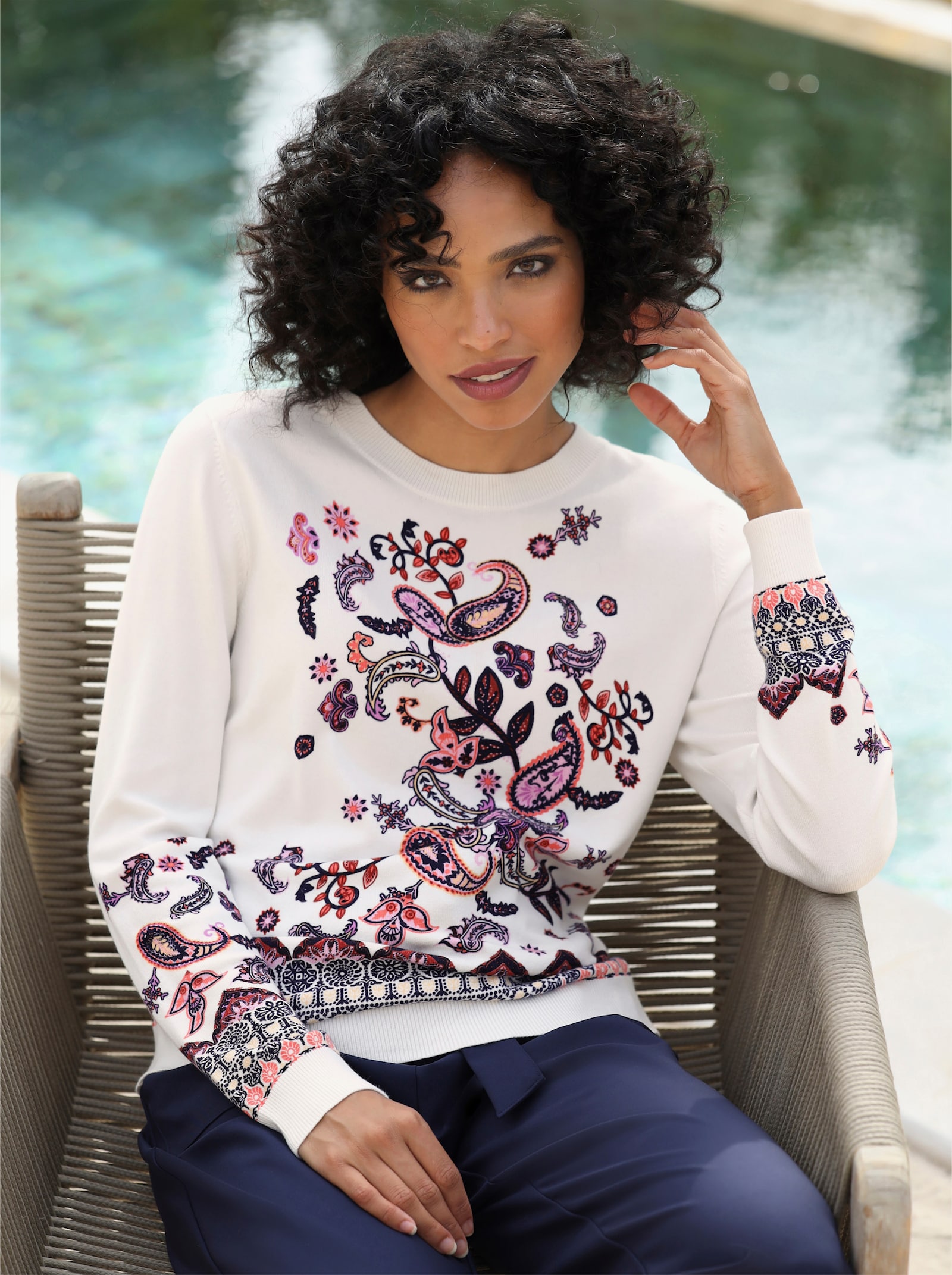 heine Feinstrickpullover mit Floral-Print - ecru-rosenholz-bedruckt