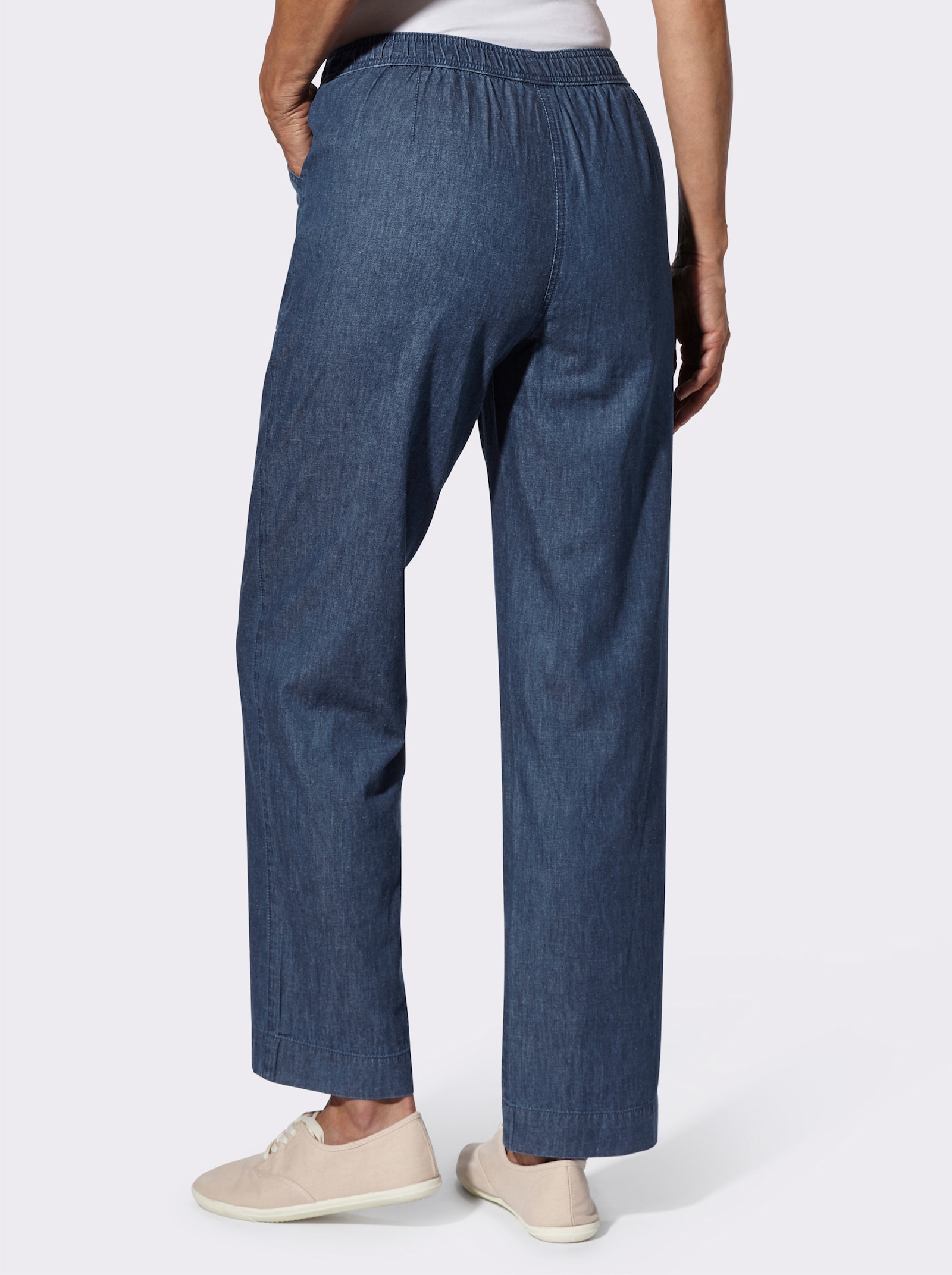 Navl. džínsy, kvetová výšivka - vyšúchaná modrá