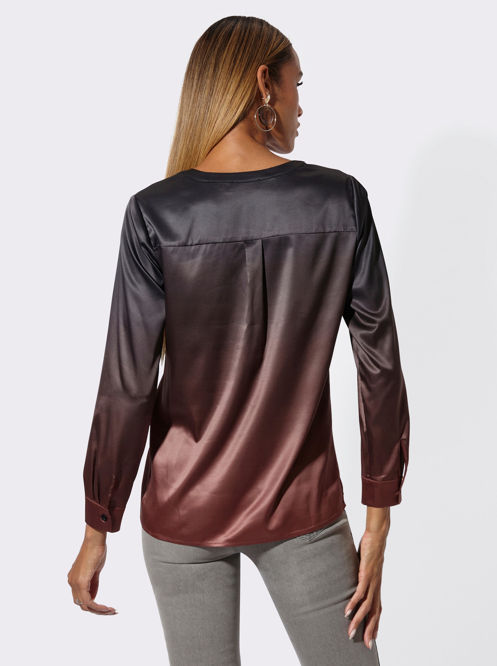 Langarmbluse aus matt-schimmernden Satin - schwarz-rotbraun-bedruckt