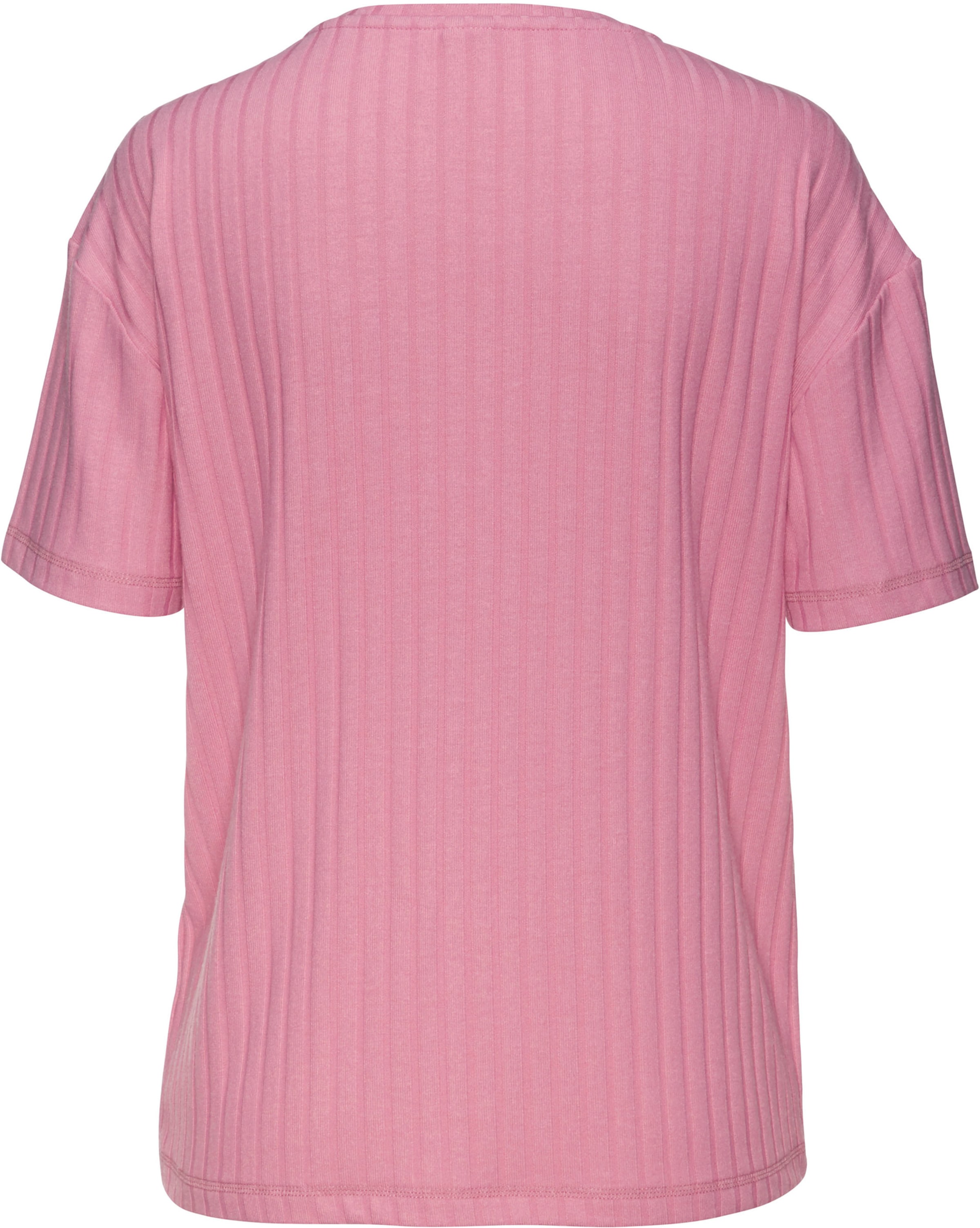 ISK und günstig Kaufen-T-Shirt in pink von s.Oliver. T-Shirt in pink von s.Oliver <![CDATA[Gemütliches T-Shirt von s.Oliver. Mit Rundhalsausschnitt und in Oversize-Länge. Weiches Rippmaterial aus Viskosemischung.]]>. 