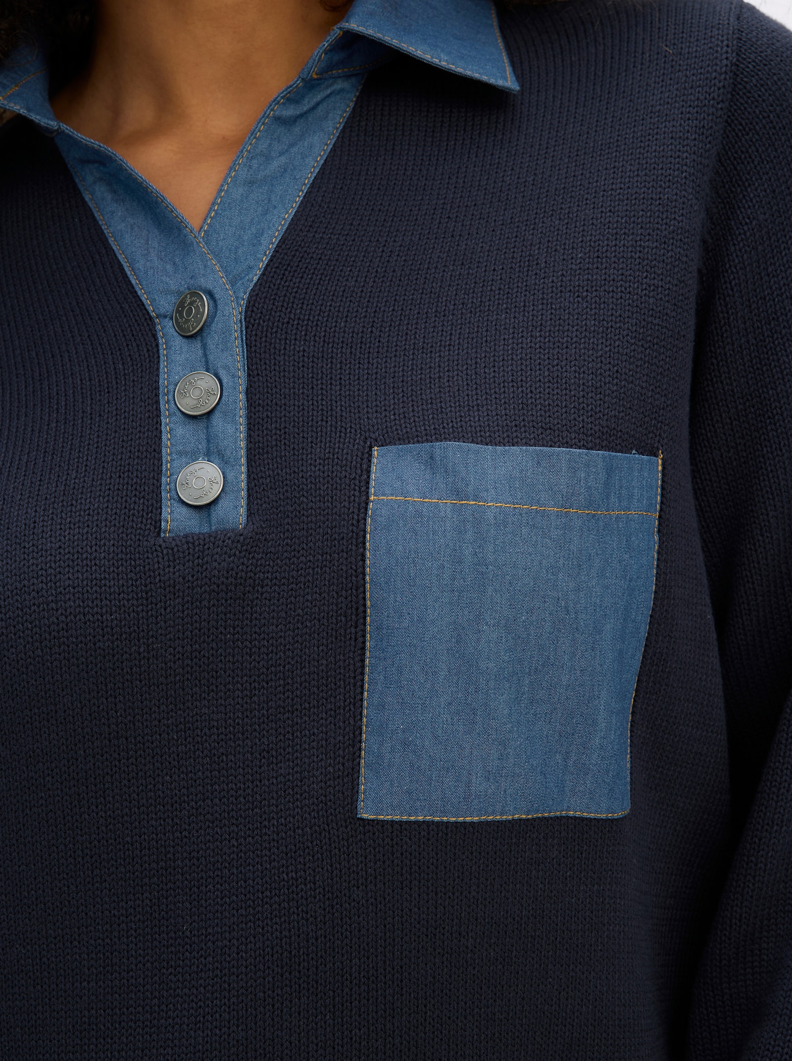 sheego Strickpullover mit Jeans-Details - tiefblau