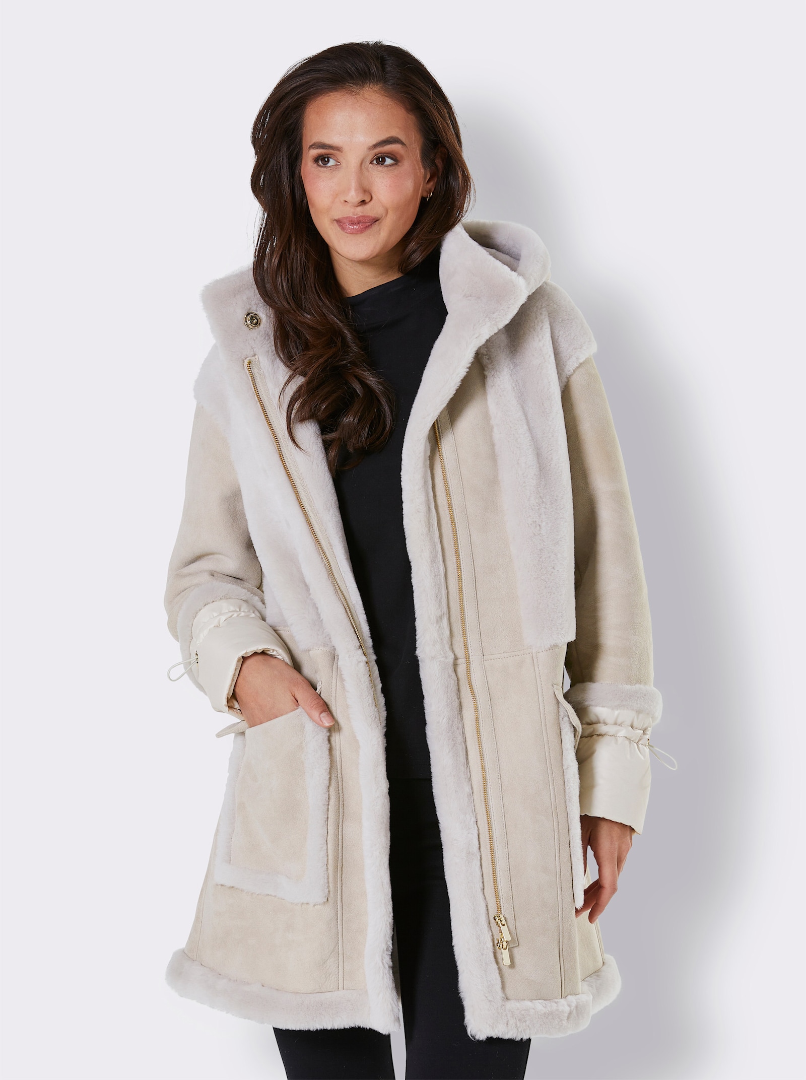 Mainpol Lammfelljacke mit gewebten Ärmelbündchen - sand