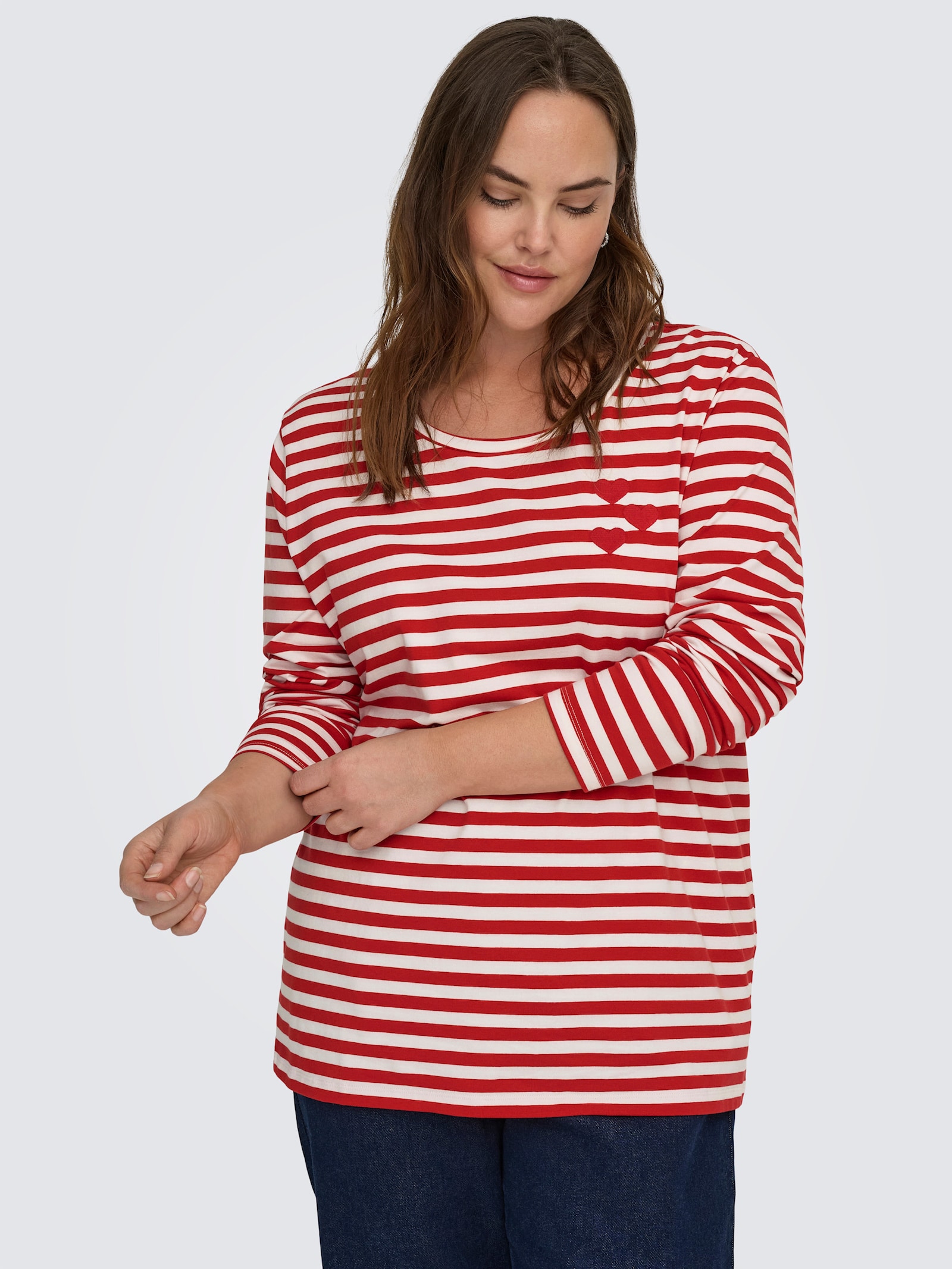 ONLY CARMAKOMA Langarmshirt - barbados cherry stripes:cloud dancer/ w. emb. hearts