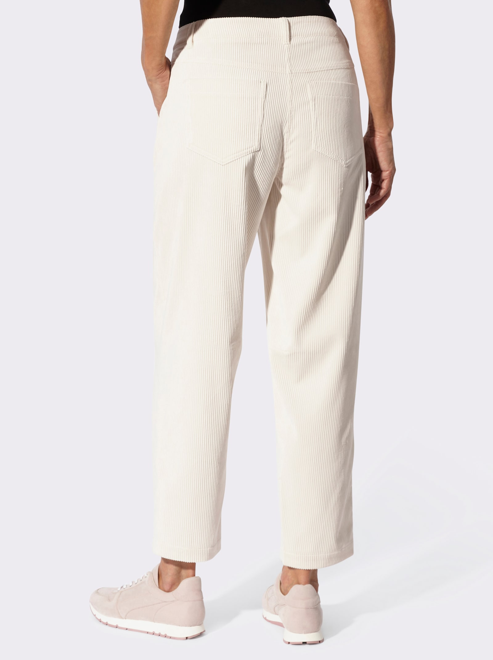 Cordhose mit fließendem Fall - champagner