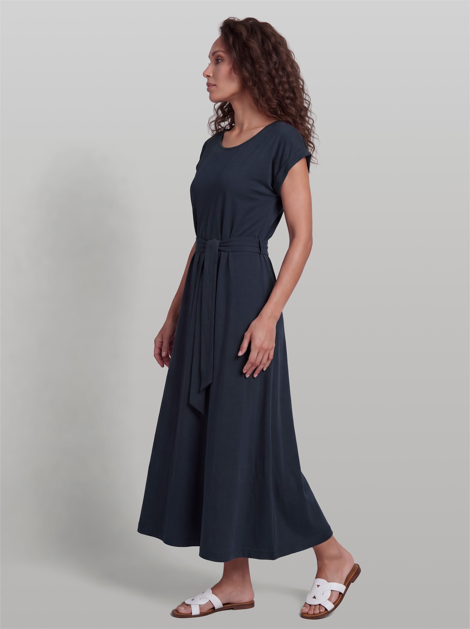 heine Baumwollkleid mit Bindegürtel - marine