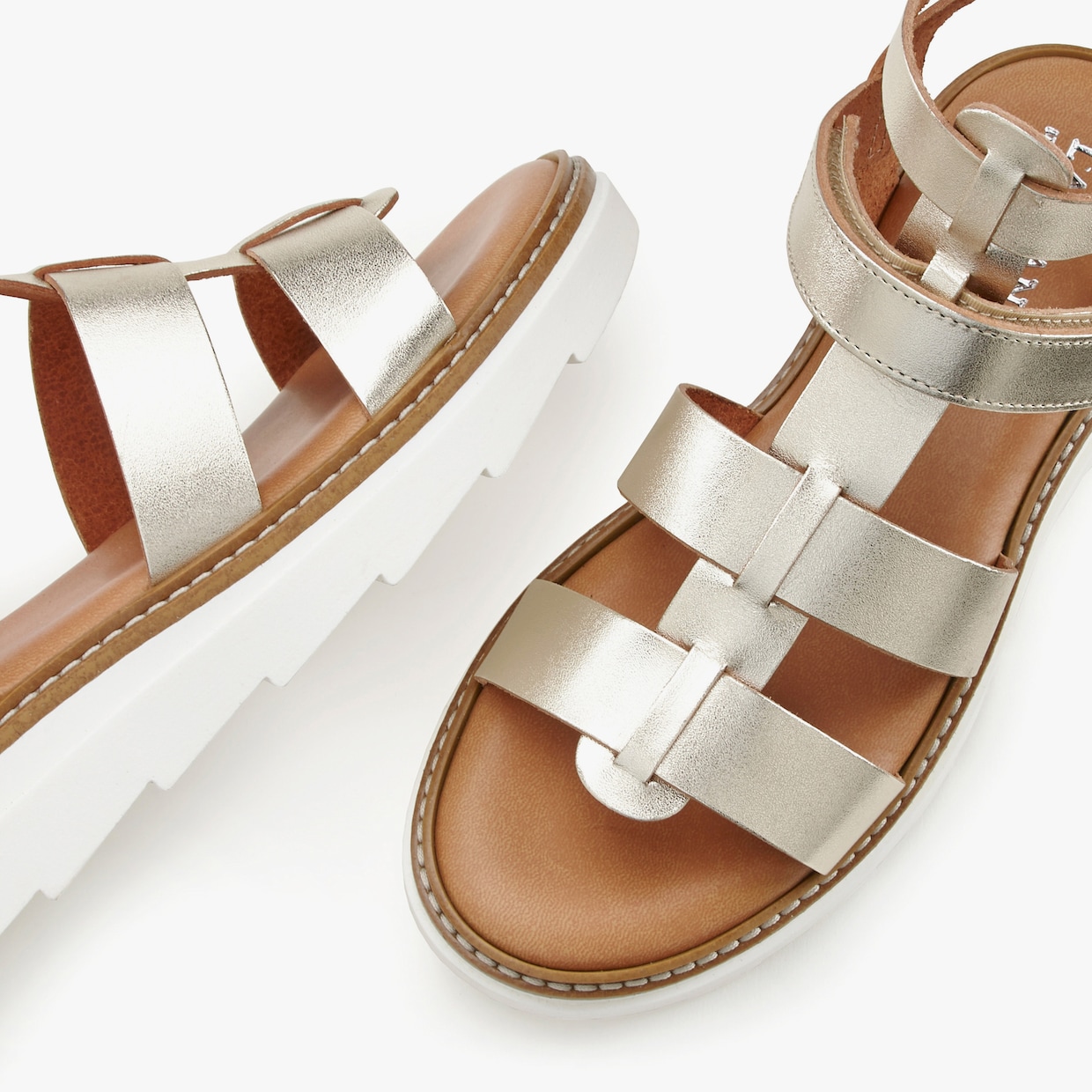 LASCANA Sandalen - goudkleur