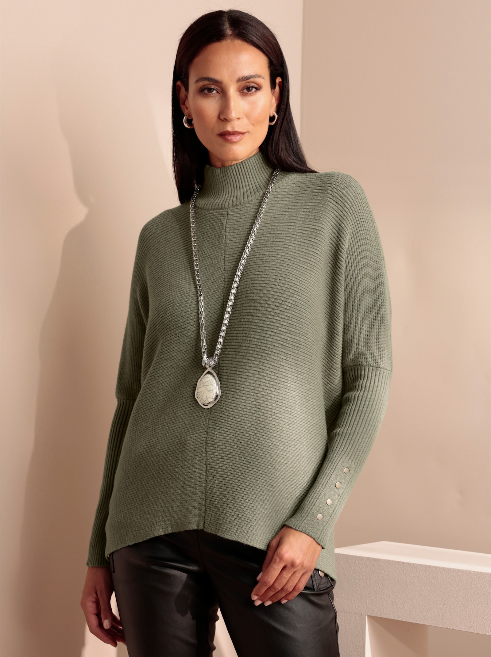 heine Pullover mit Fledermausärmeln - khaki