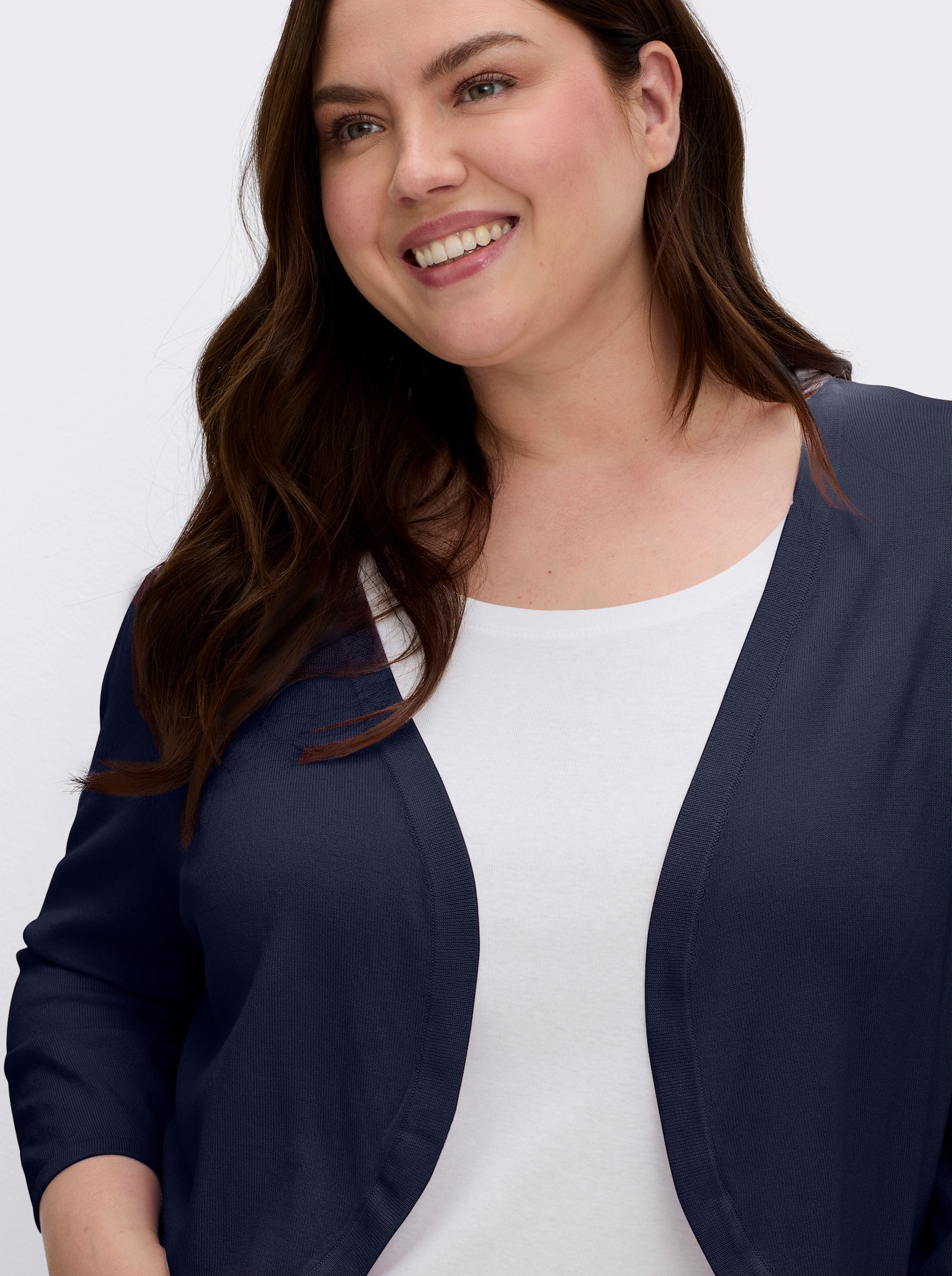 Bolero in Feinstrick-Qualität - marine