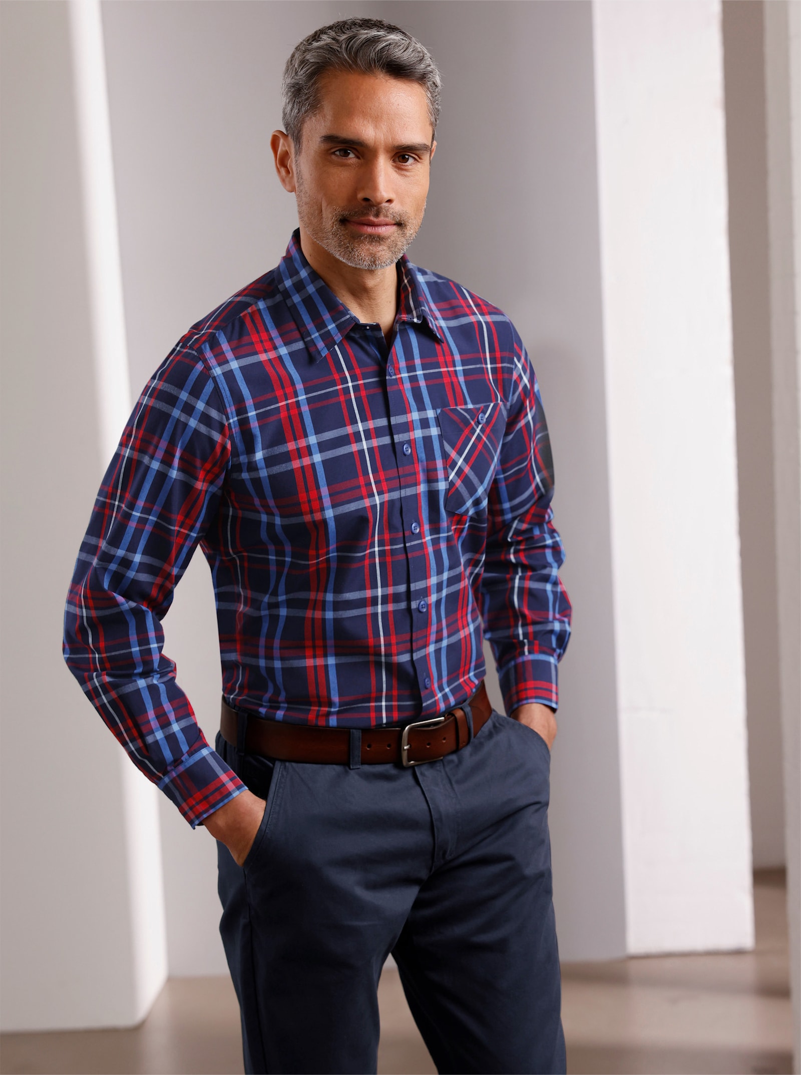 Rutig, långärmad skjorta - marin-röd, rutig