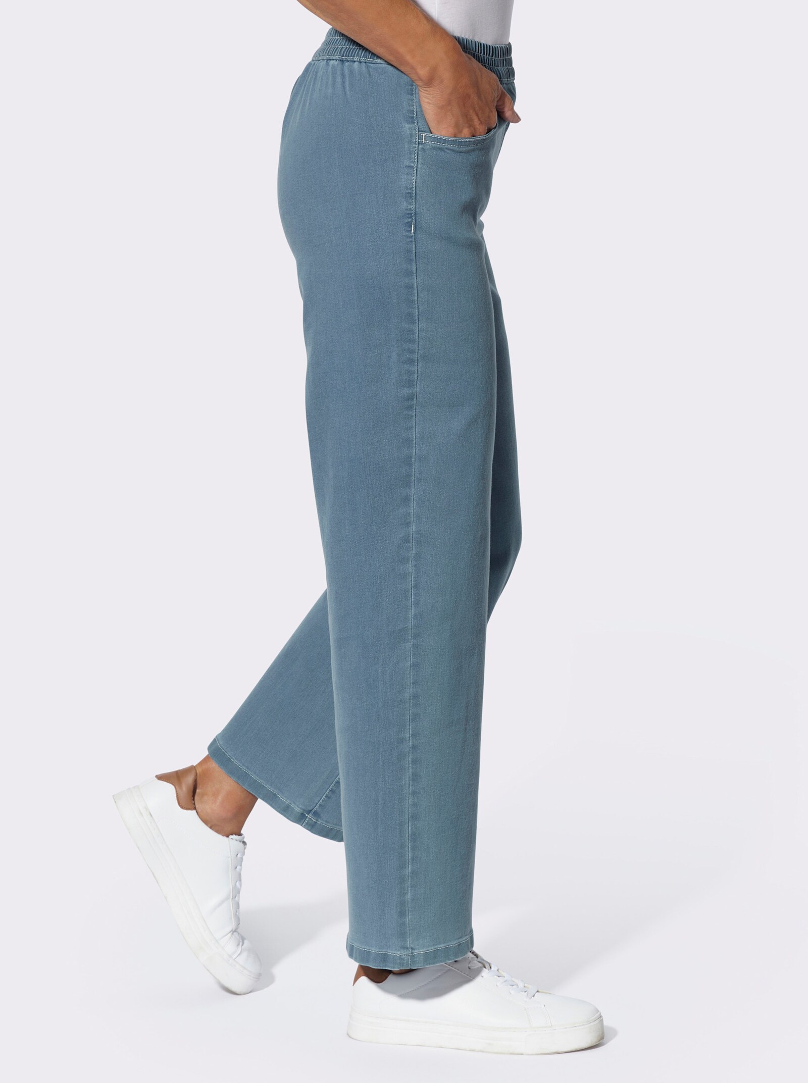 Schlupfjeans in knöchelfreier Länge - blue-bleached