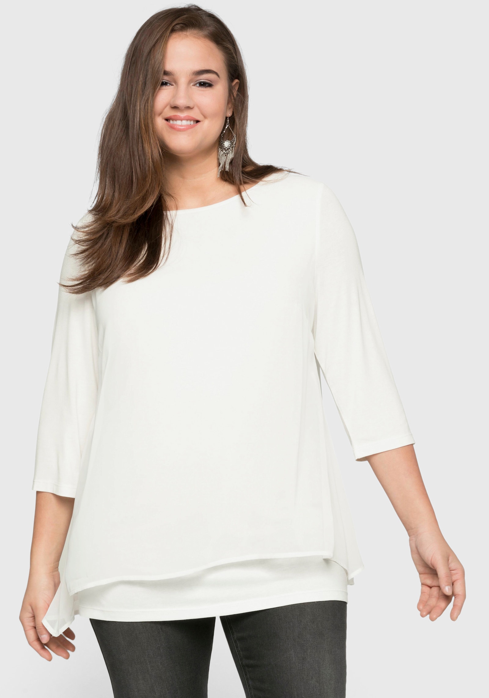 sheego Blusenshirt mit Zipfelsaum - offwhite