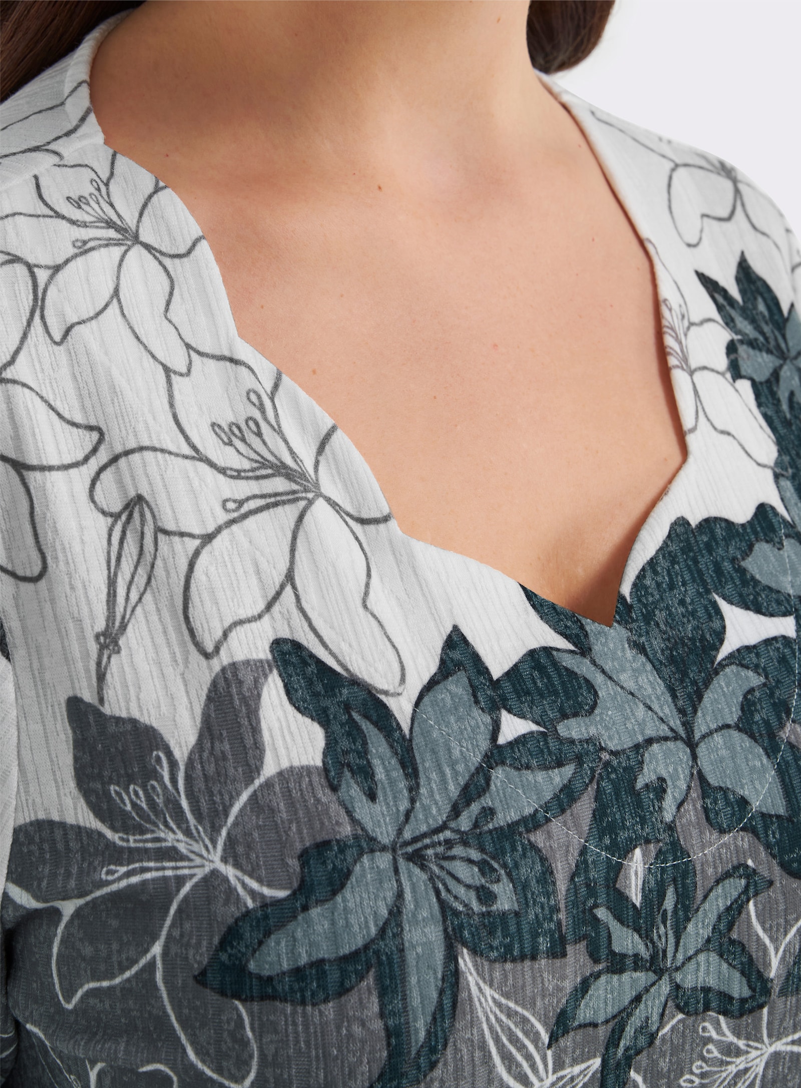 Print-Shirt mit gebogten Kanten - petrol-schwarz-bedruckt