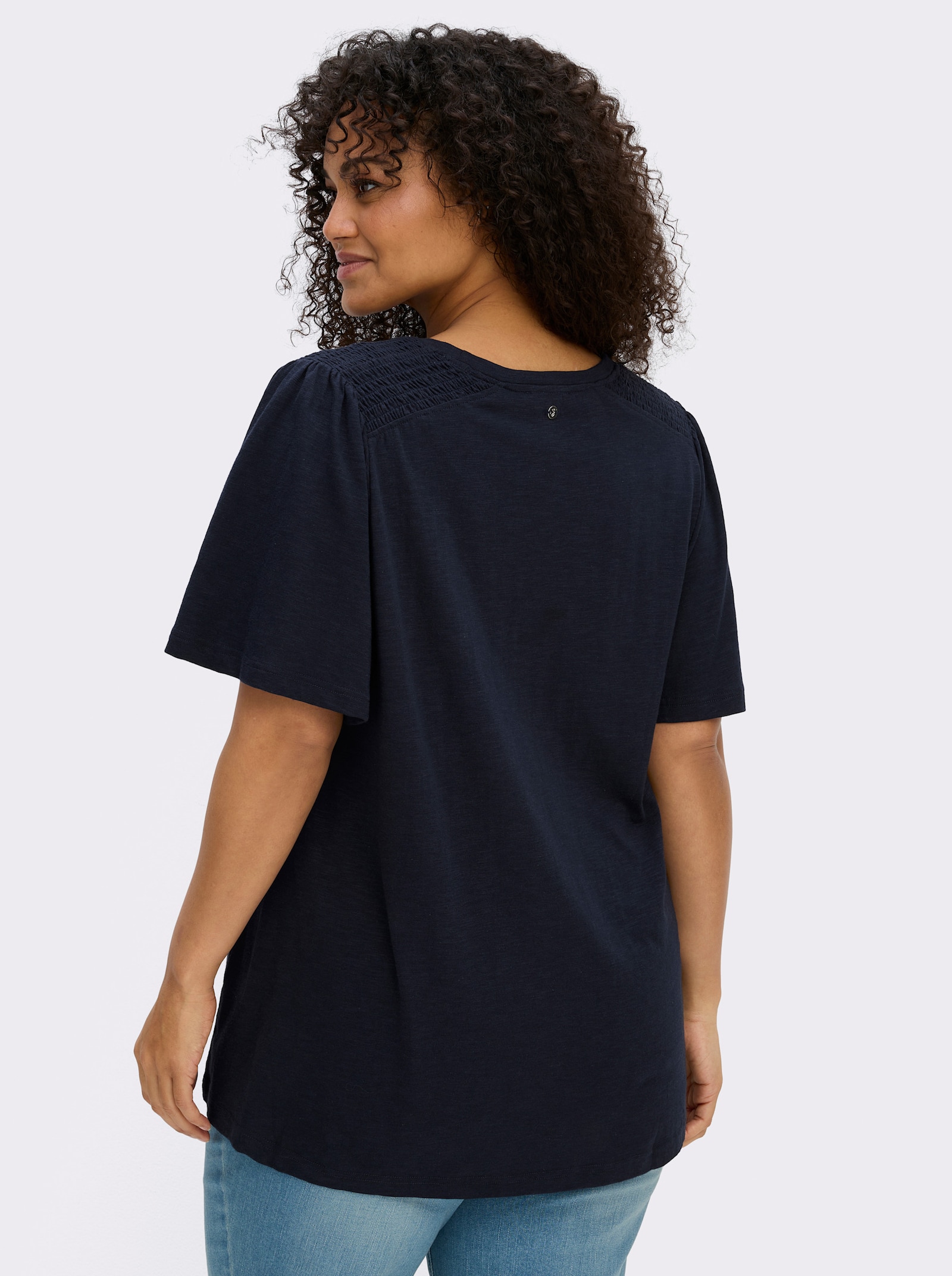 sheego Shirt in A-lijn, met gesmokte schouderpas - diepblauw