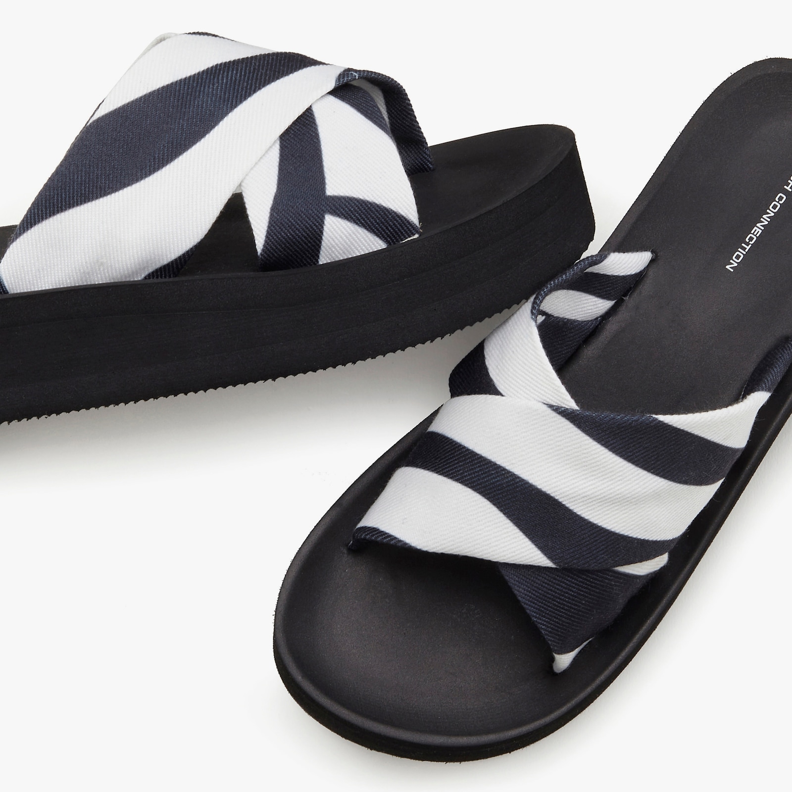 French Connection Pantolette - schwarz/weiß