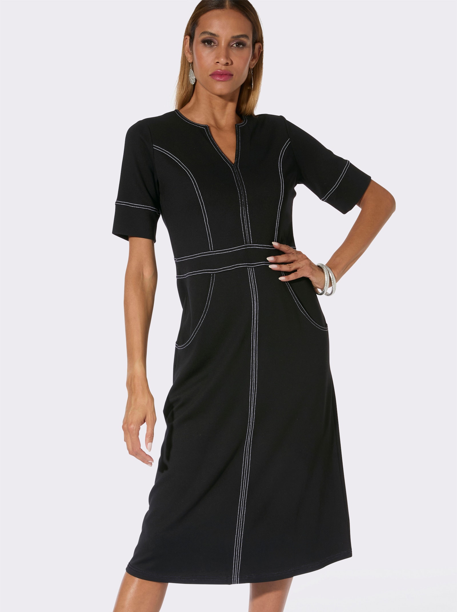 Jerseykleid mit seitlichem Reißverschluss - schwarz