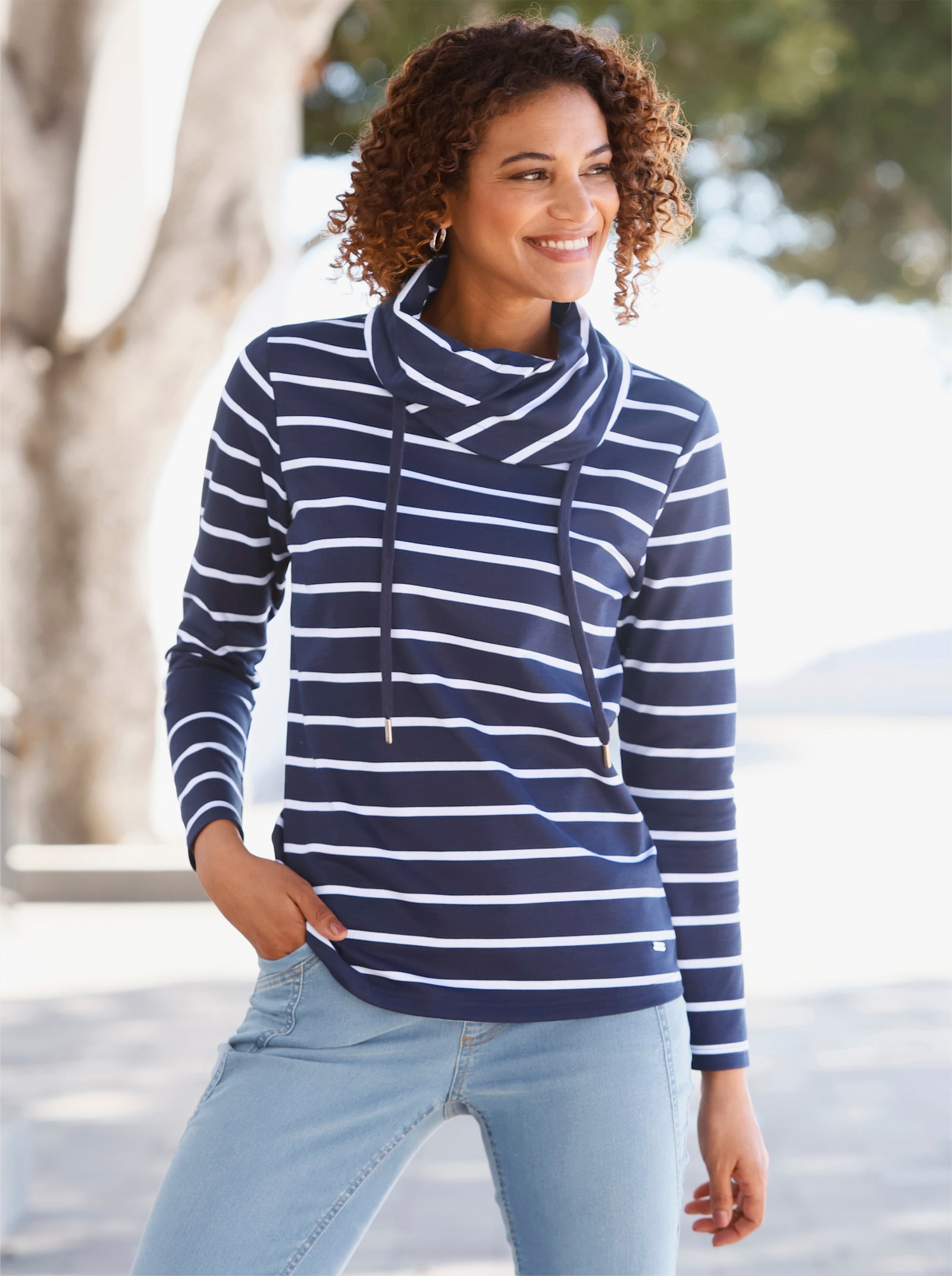 Sweatshirt mit überlappendem Rollkragen - marine-weiss-geringelt