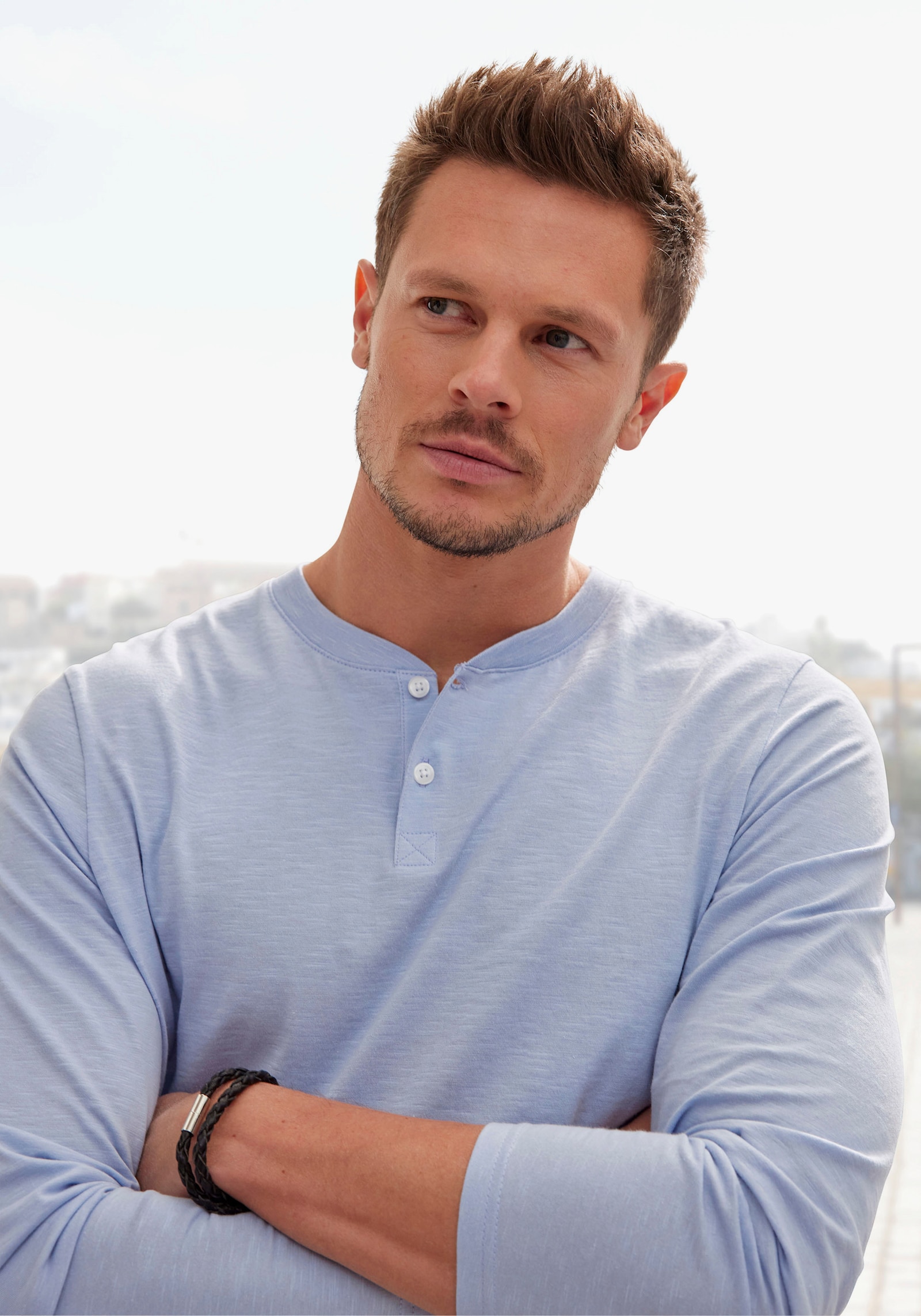 H.I.S Langarmshirt - hellblau