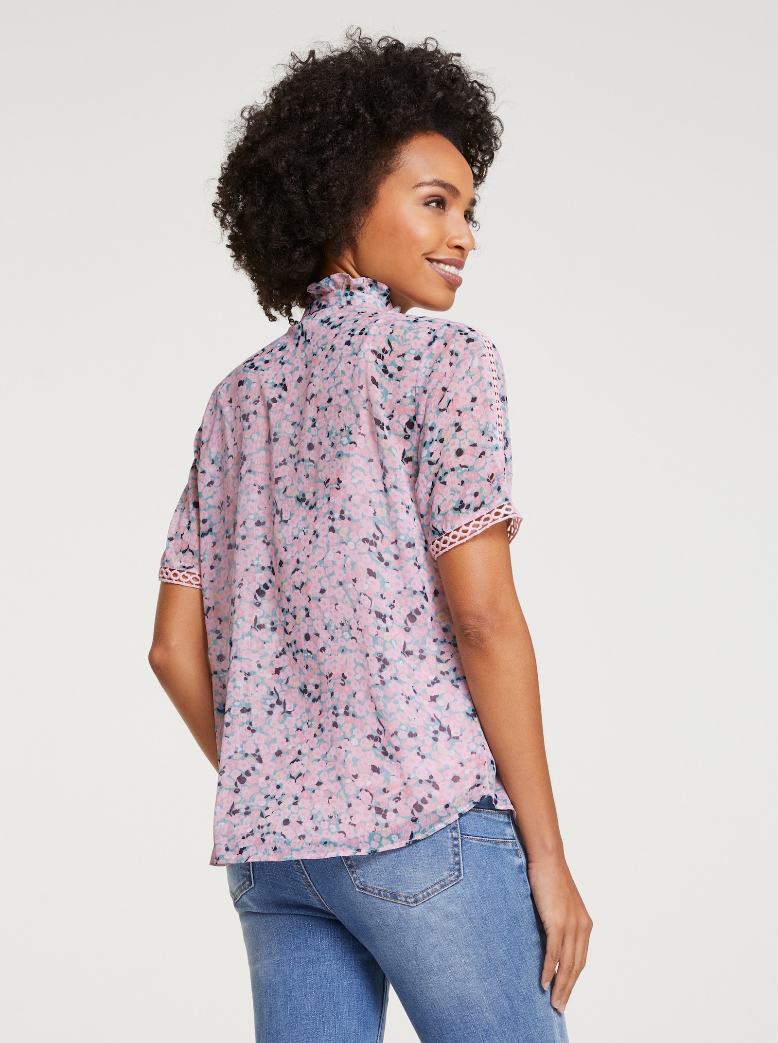 heine Kurzarm-Bluse mit Rüschen-Verzierung - bunt