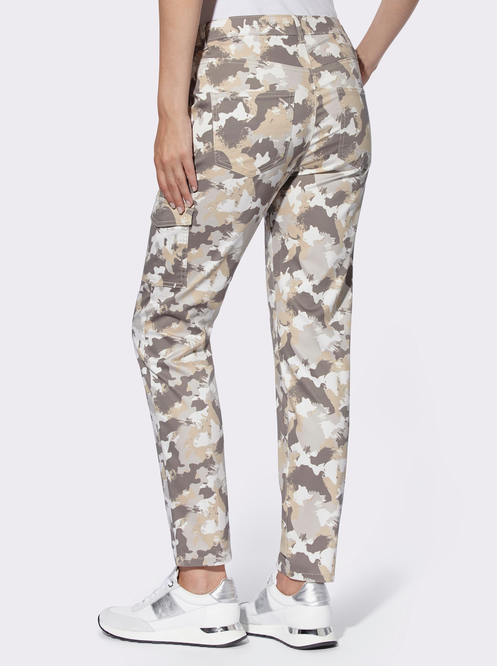 heine Cargobroek in camouflagedessin - ecru/lichtgrijs bedrukt