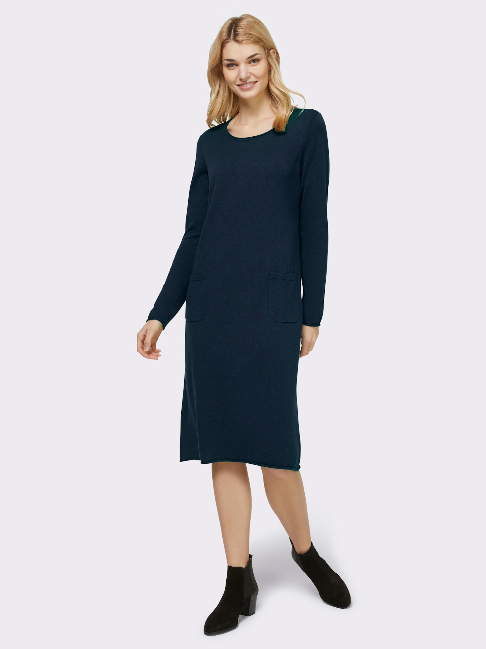 heine Strickkleid im Viskose-Baumwoll-Mix - marine