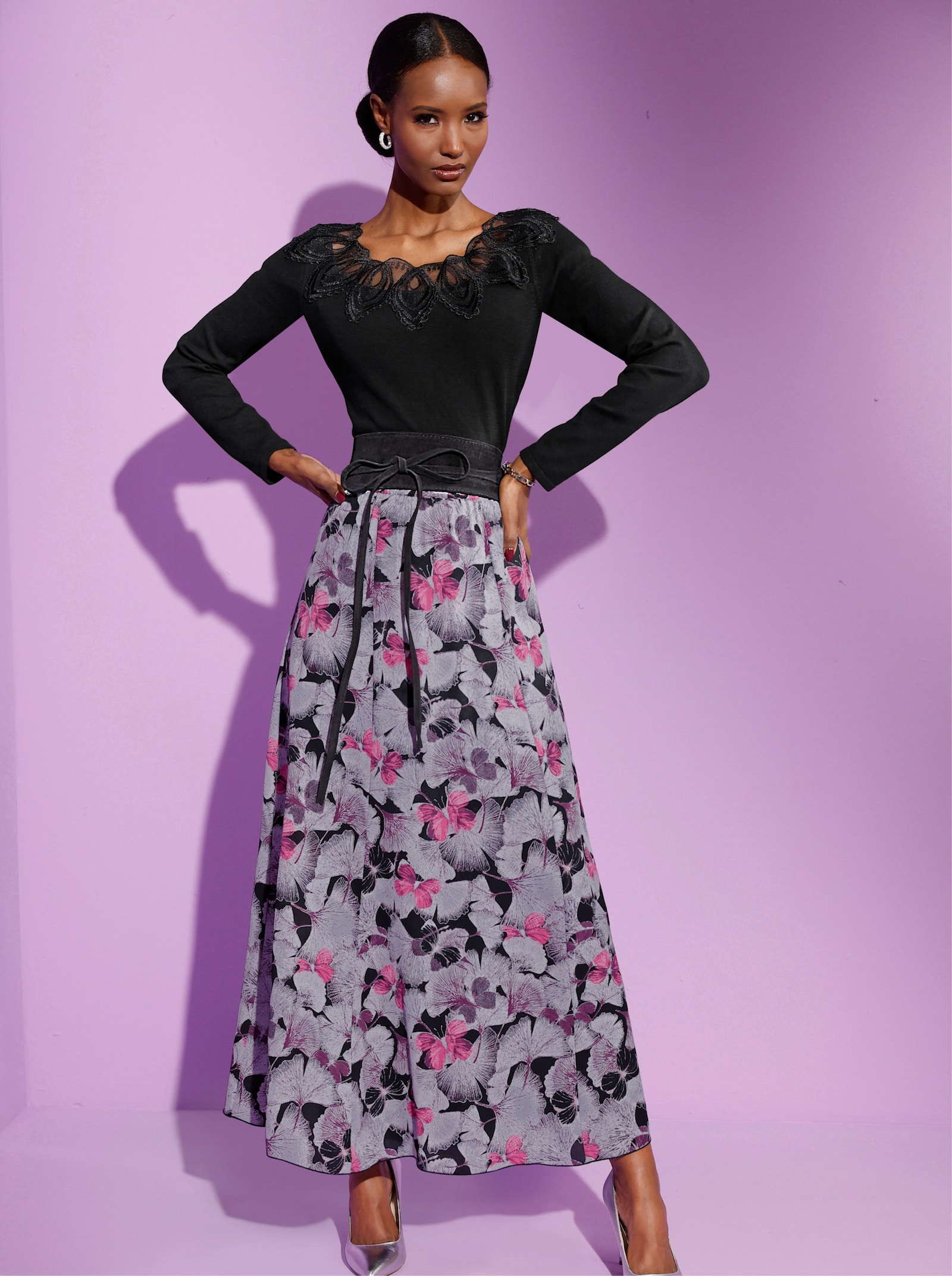 Bahnenrock in weicher Qualität, bedruckt - schwarz-flieder-bedruckt