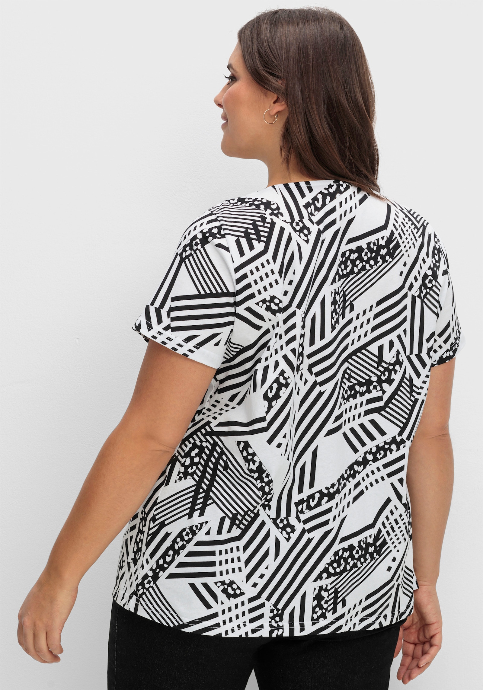 Longshirt in A-Form mit Falten - weiß-gemustert